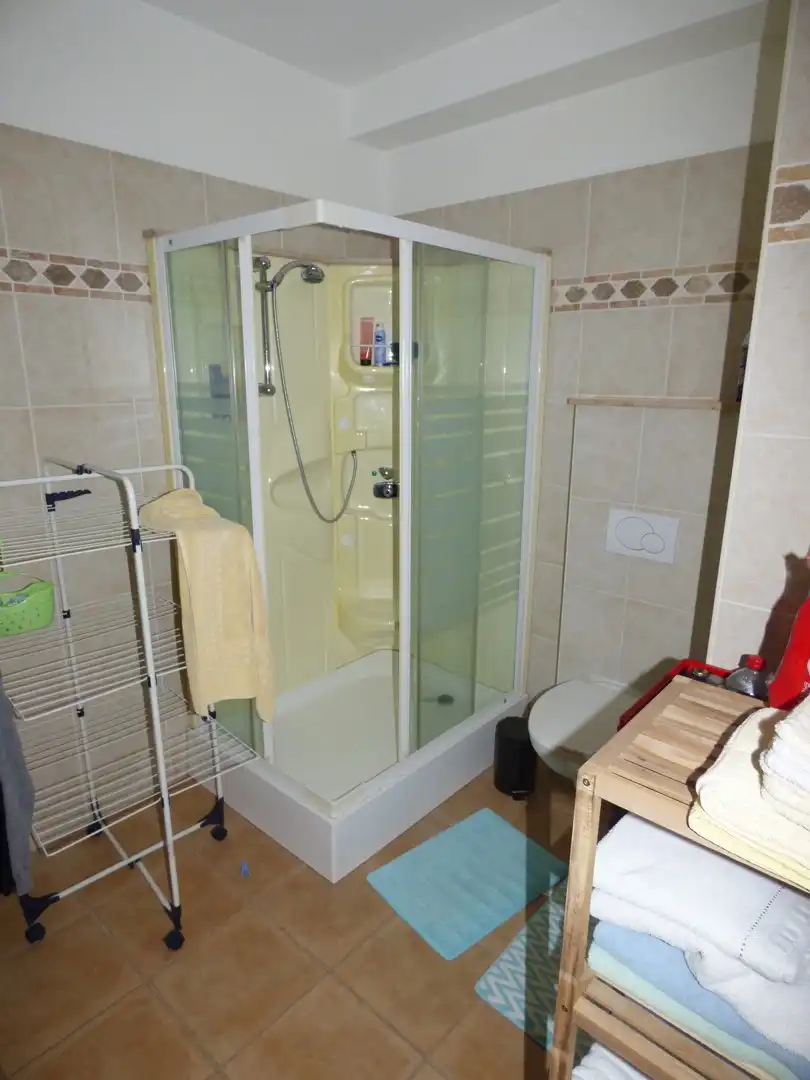 Zeer ruim appartement met garage nabij centrum Borgloon foto 7