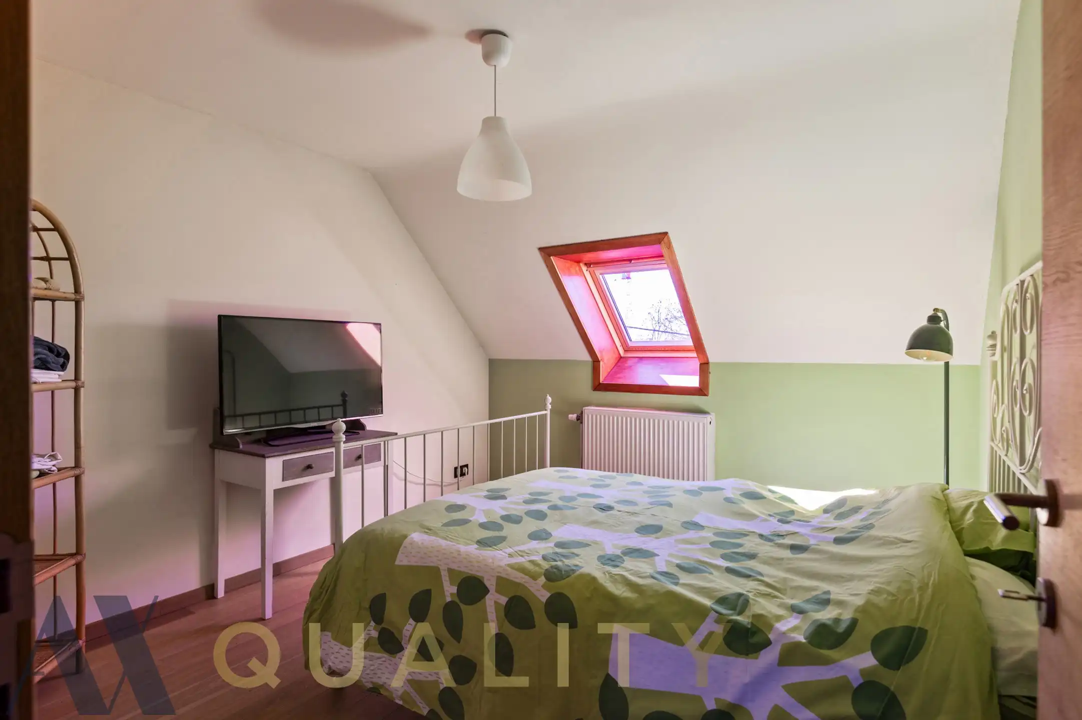 Instapklare Bel-Etage woning met 3 slpk., grote gar. en terras (Moglh. tot 4e kamer op de zolder) foto 9