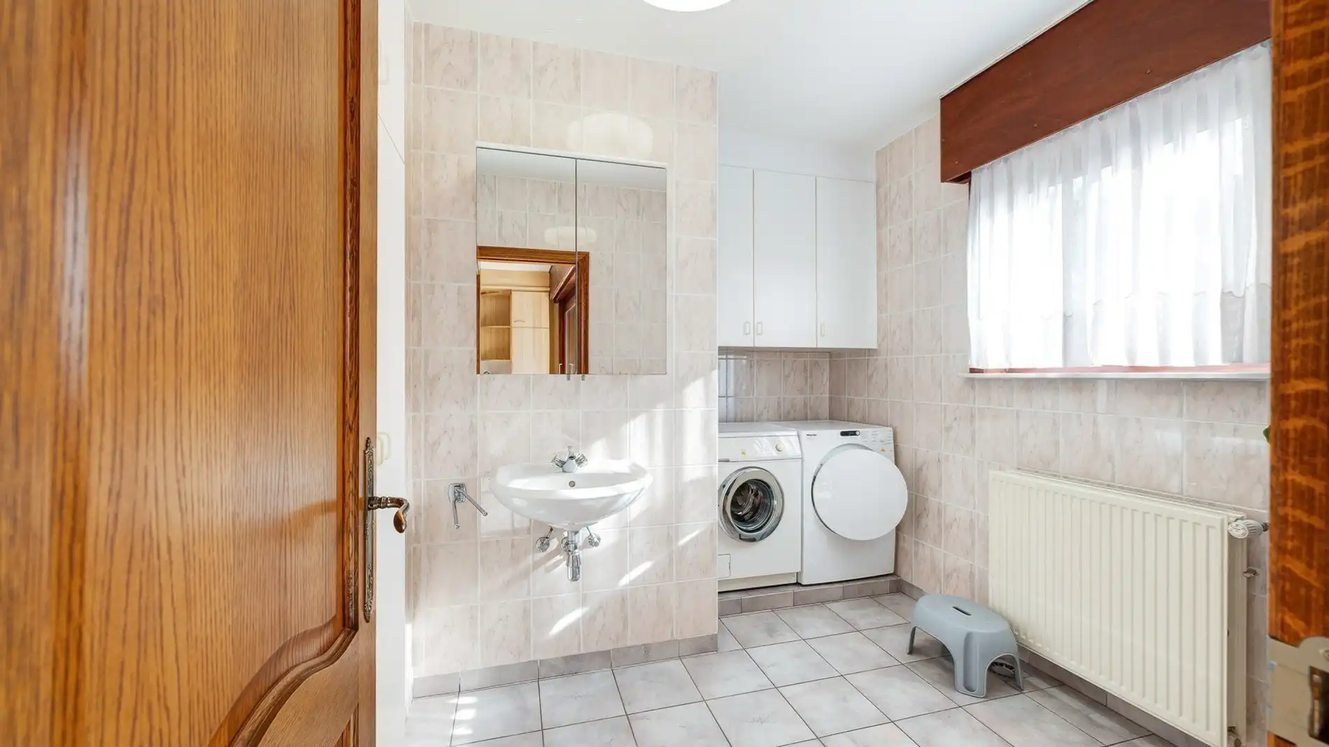 Grote alleenstaande villa te Dudzele foto 12