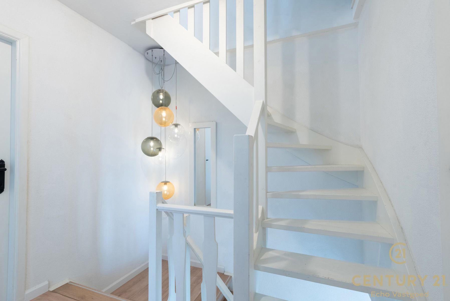 Ruime en Instapklare Hoekwoning met Tuin en Garage foto 10