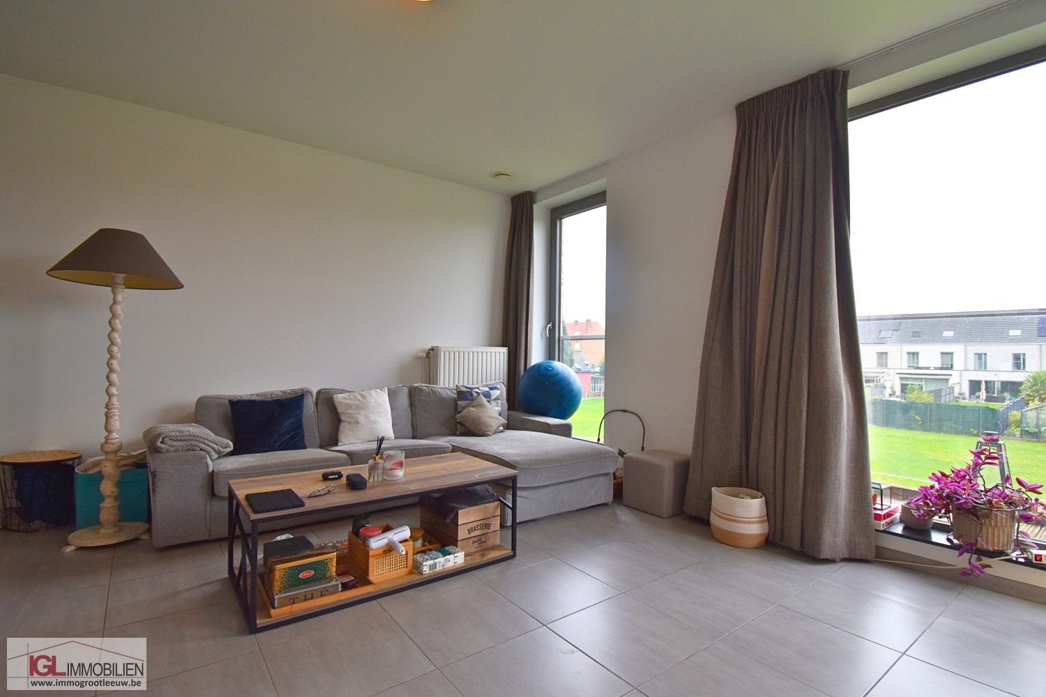 Appartement met 2 kamers en autostaanplaats foto 2