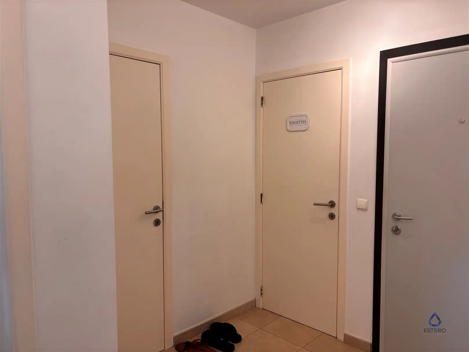 Ruim en lichtrijk appartement met 3 slaapkamers en terras foto 3