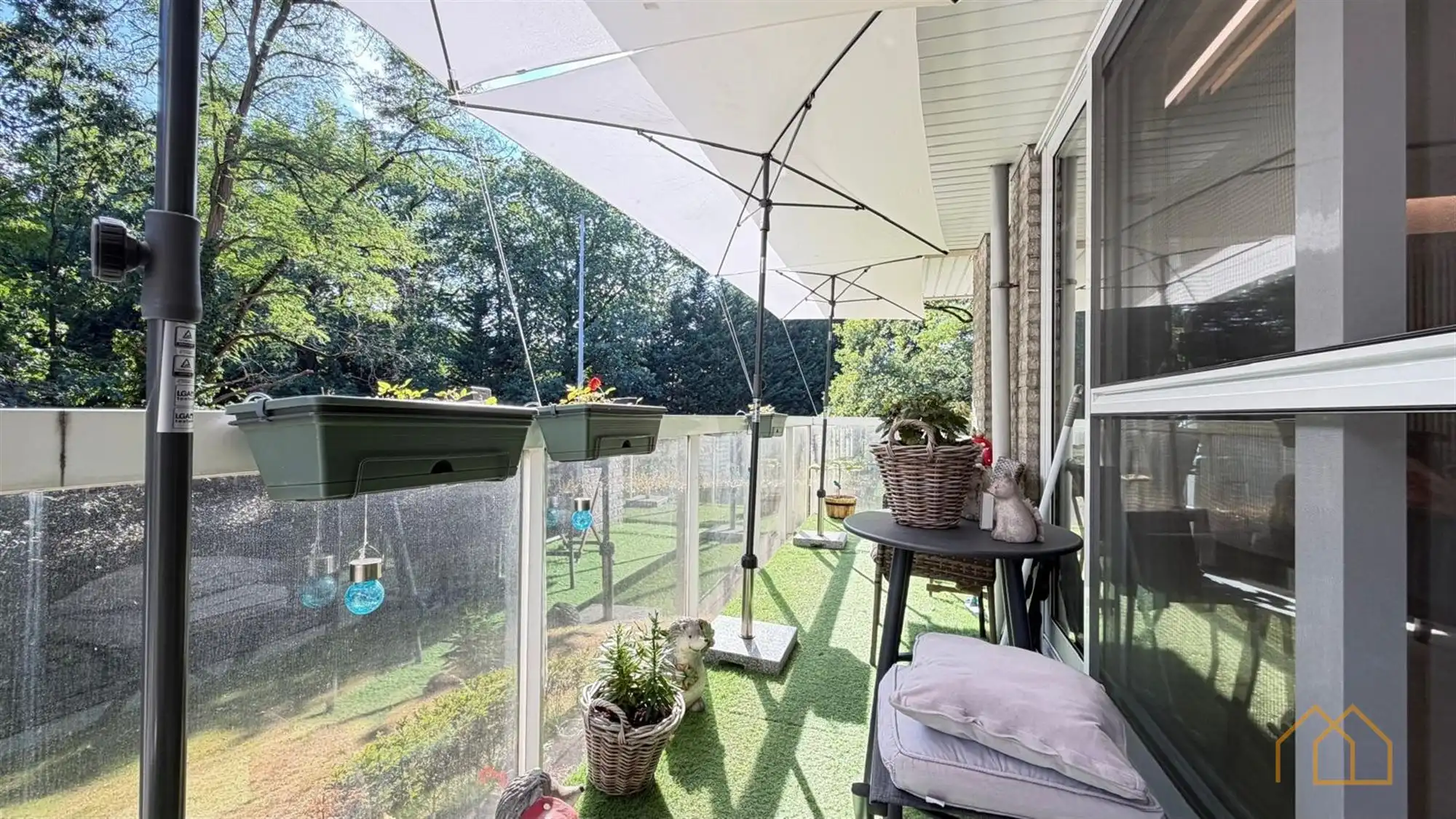 Groot hoek-appartement met 3 terrassen en dubbele garage foto 11