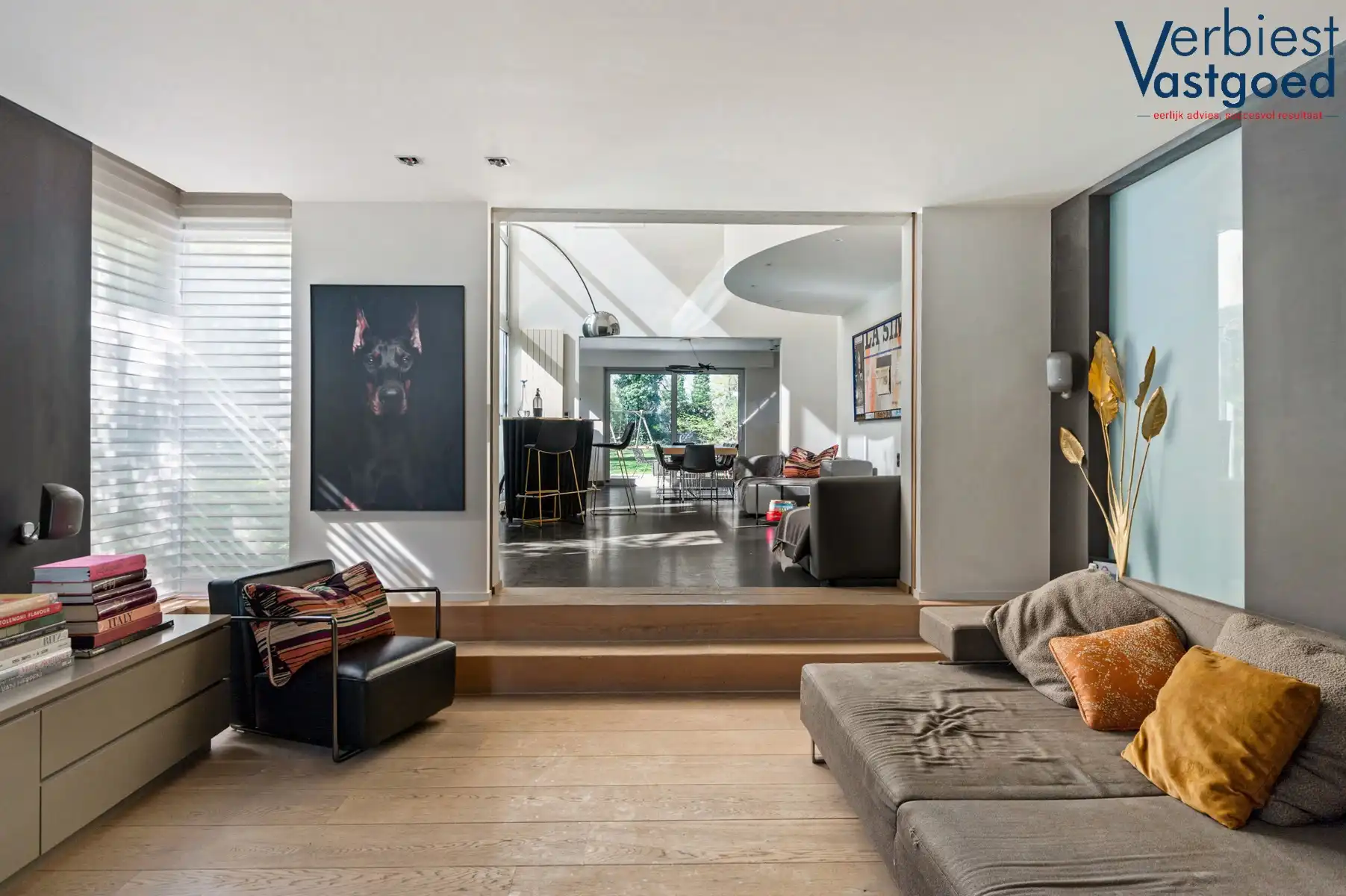 Exclusieve en lichtrijke villa met tuin op toplocatie foto 3