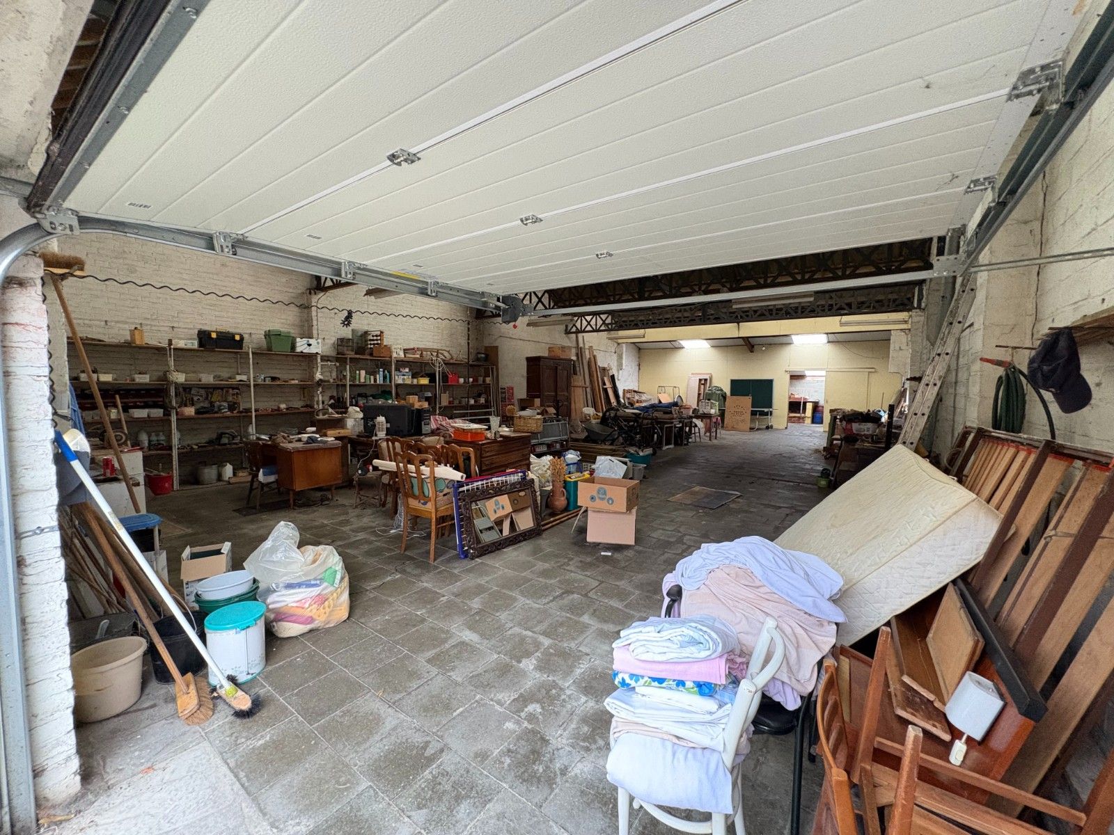 Halfopen bebouwing mét magazijn te koop! foto 36