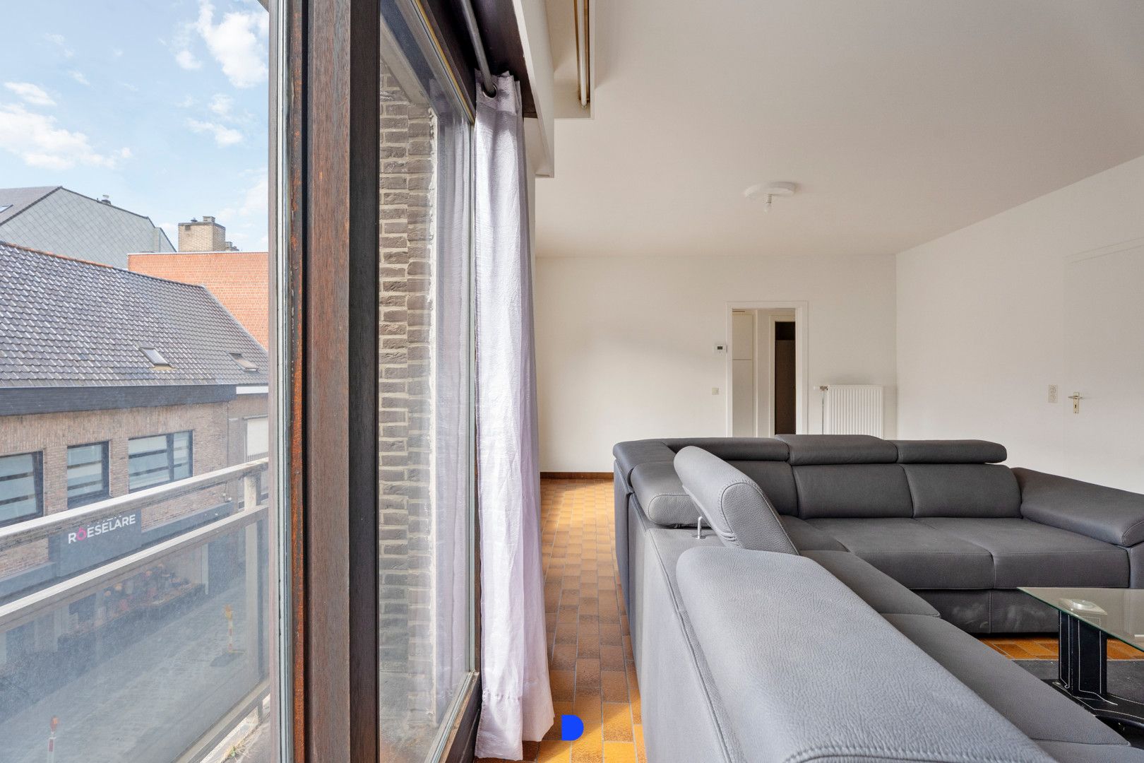 Verzorgd appartement met 2 slaapkamers centrum Roeselare foto 2