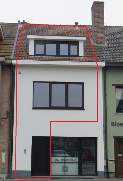 Instapklaar duplex in centrum Hove foto 17