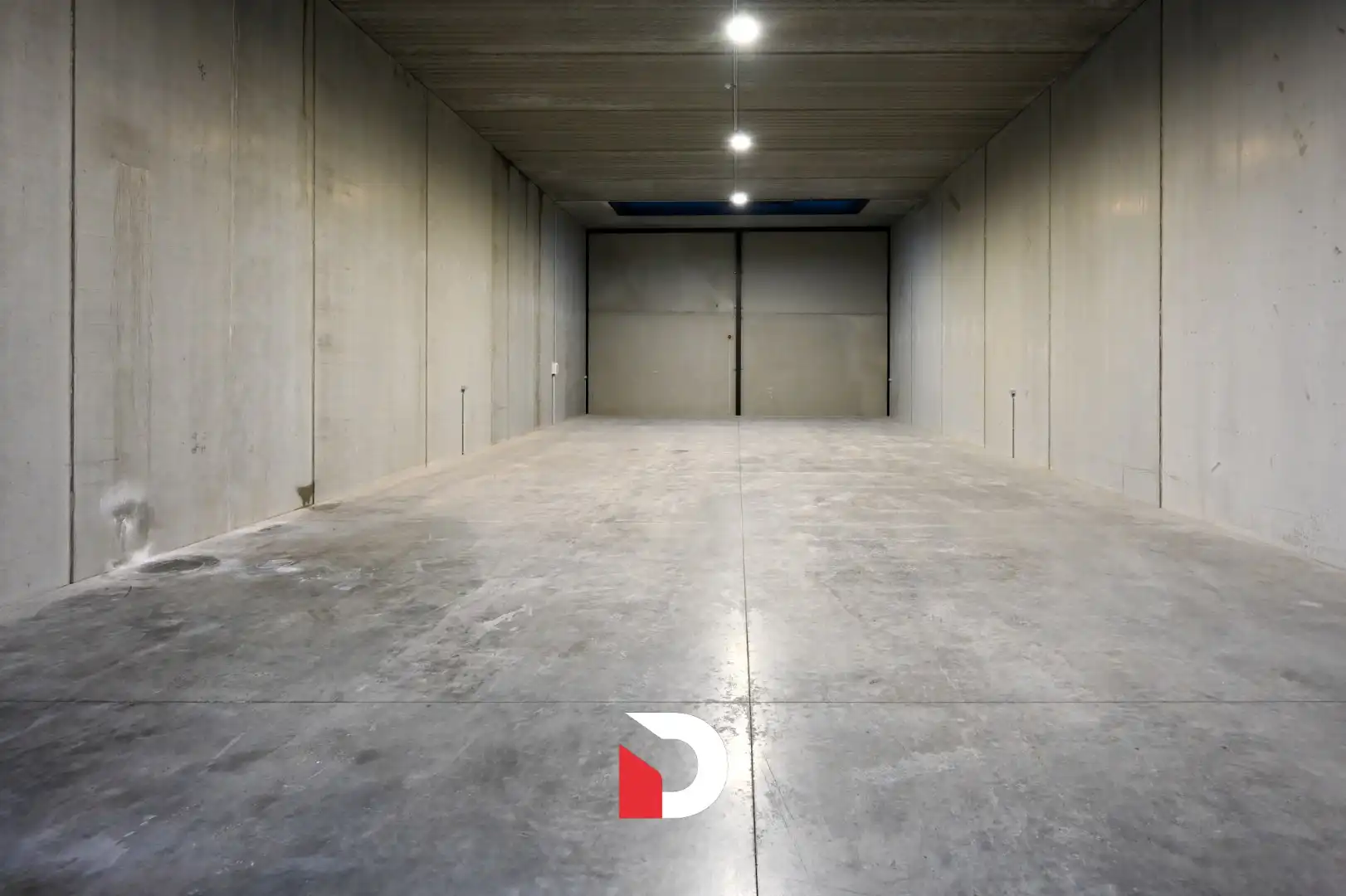 Recente KMO-unit met 2 parkeerplaatsen op toplocatie te Brugge foto 3