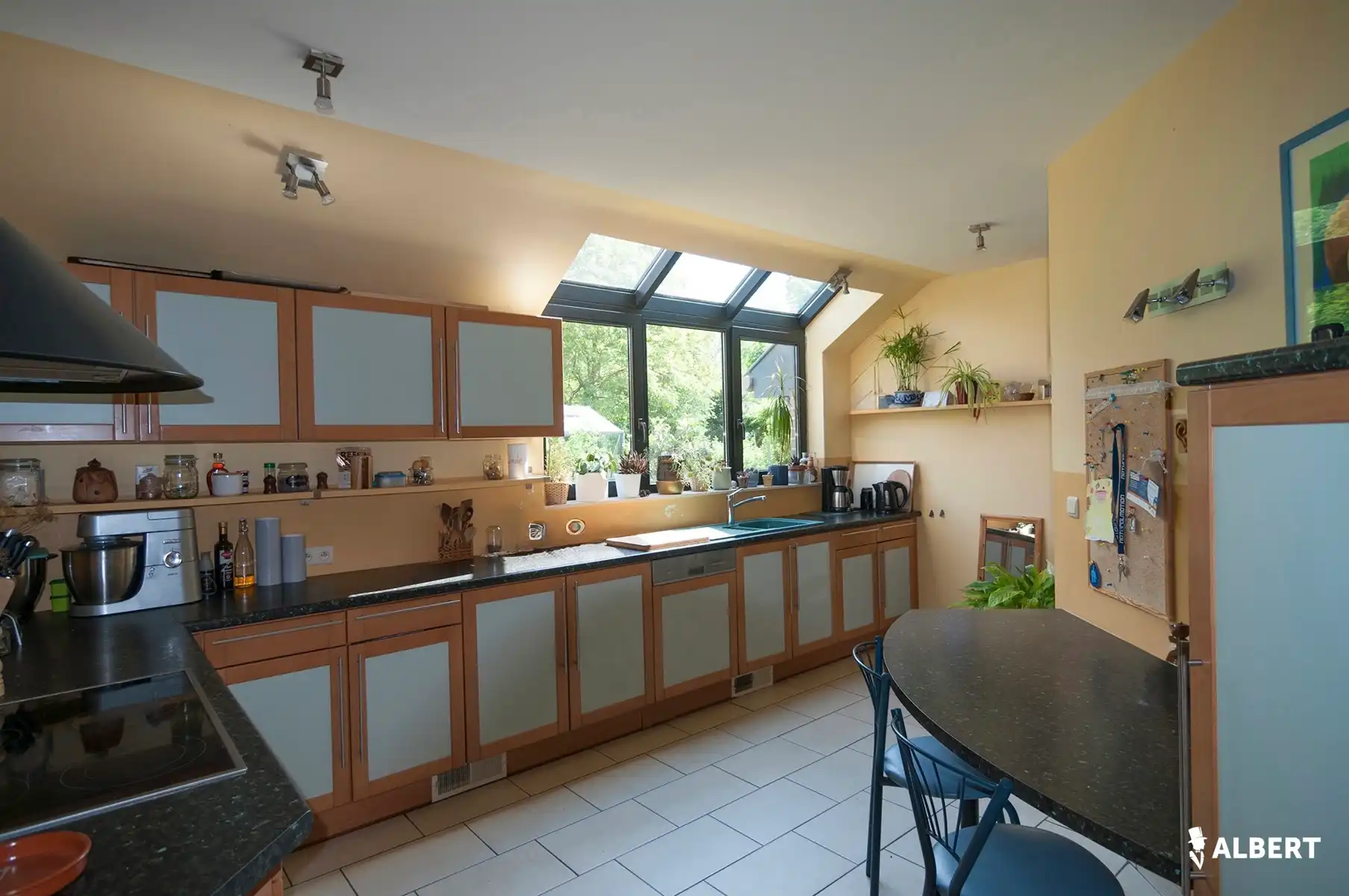  Ruime woning van 239m² op groot perceel  in Diepenbeek! foto 11