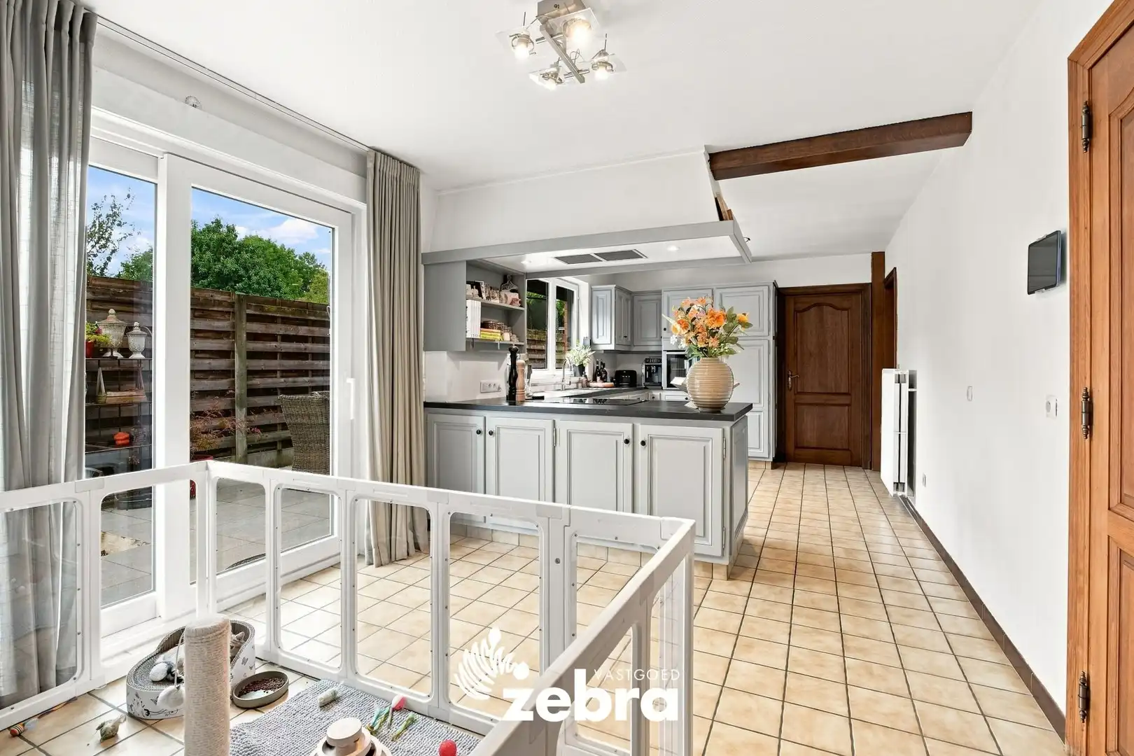Verzorgde villa gelegen in een doodlopende straat vlakbij Bellegem centrum! foto 11