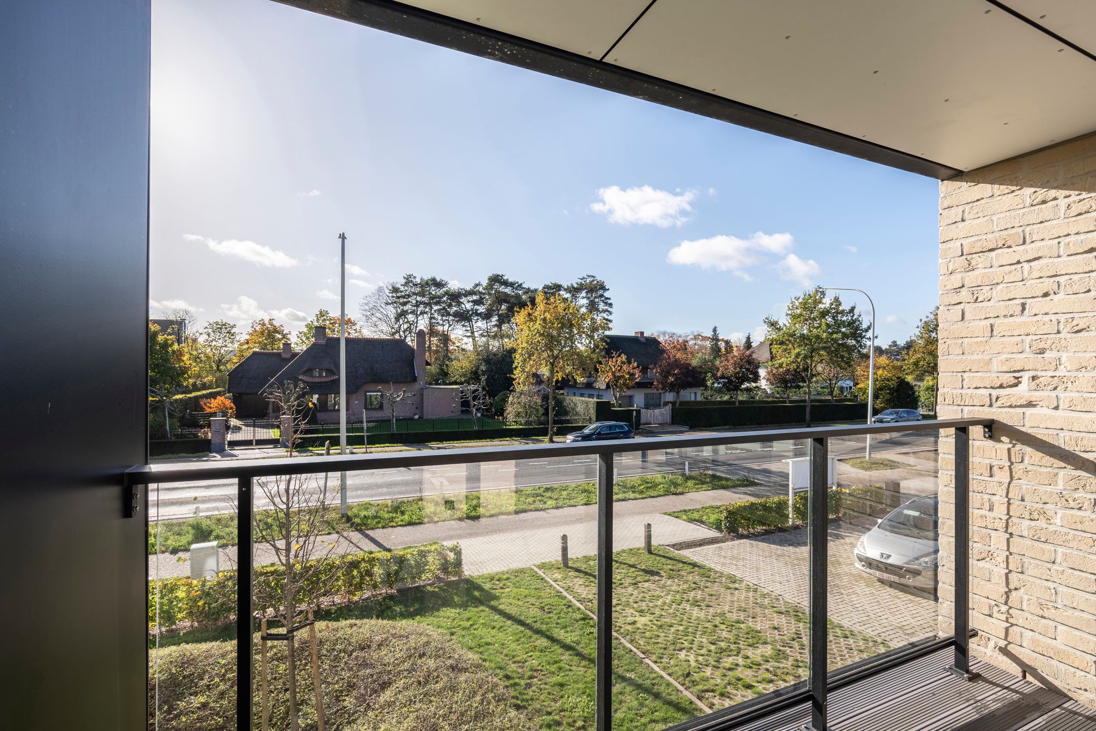 Centraal gelegen, recent appartement van 100m² met 2 slpks foto 13