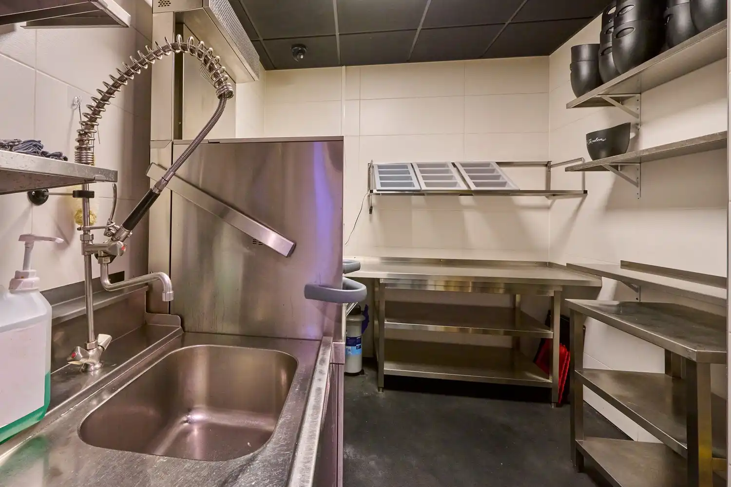 Uniek handelspand op toplocatie in het aangename centrum van Leopoldsburg foto 17