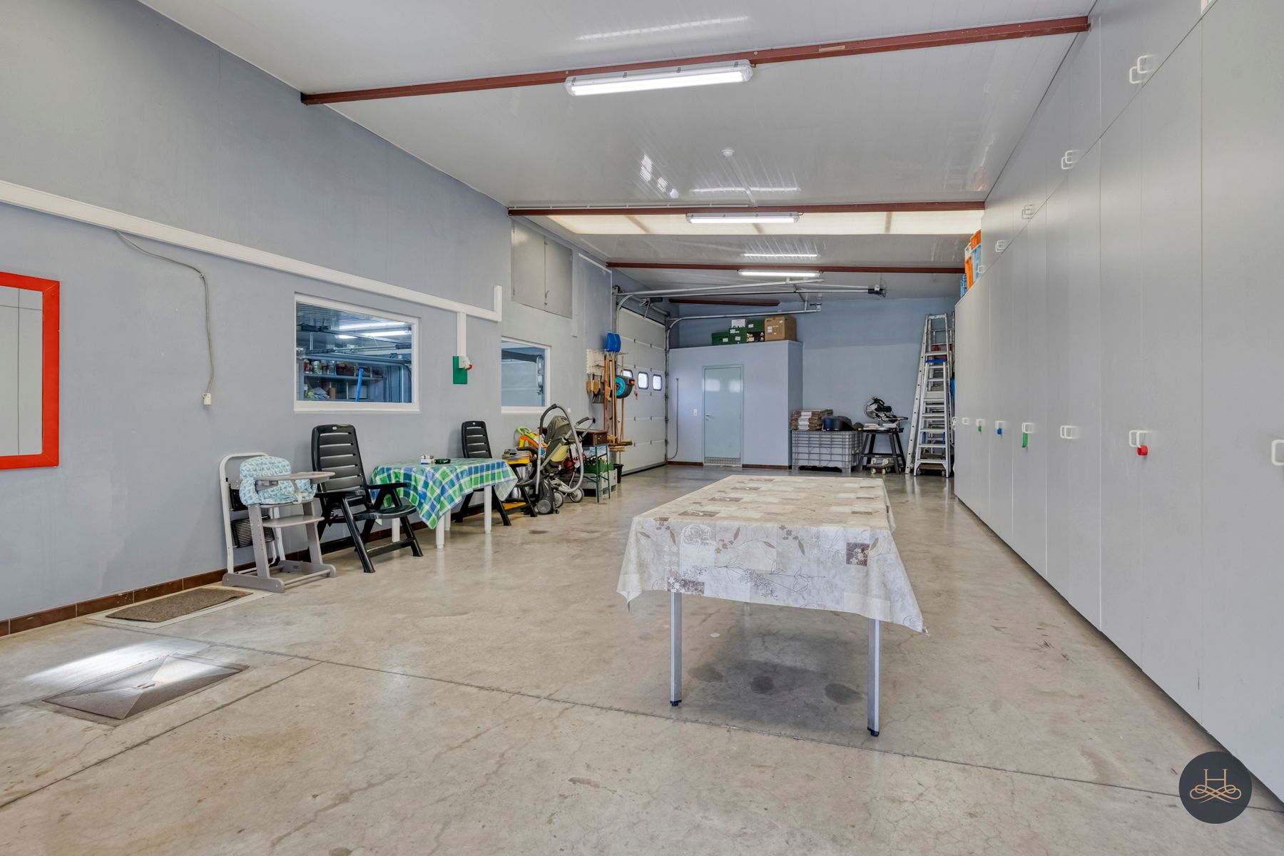 Woning met ruime loods op royaal perceel foto 25