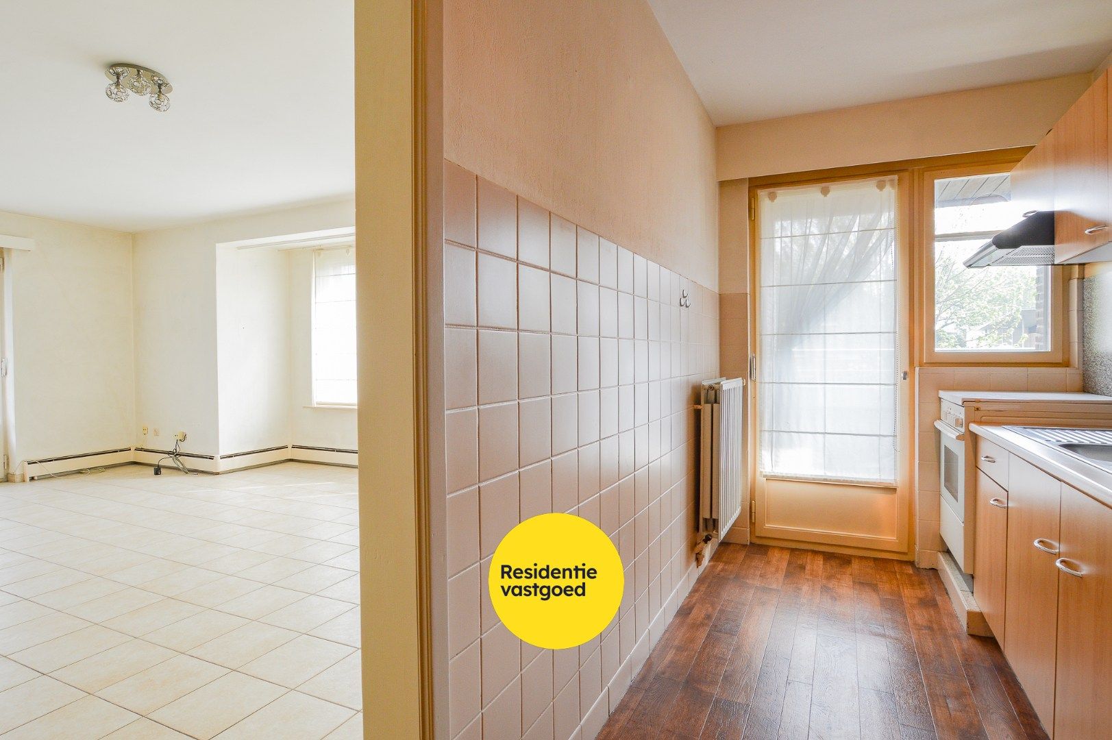 Ruim appartement op toplocatie met 3 slpks én garage in Sint-Andries foto 3