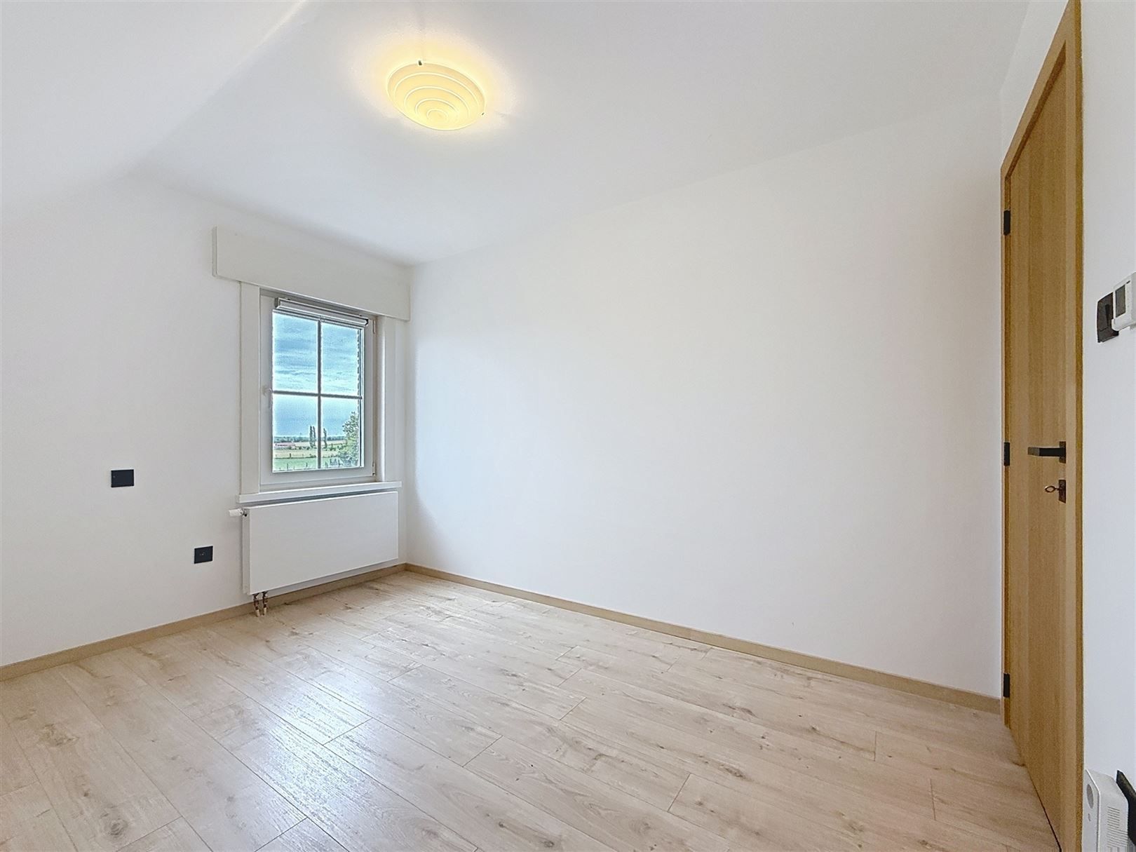 Mooie instapklare woning, 3 slpks, garage, tuin, 9a 18ca foto 49