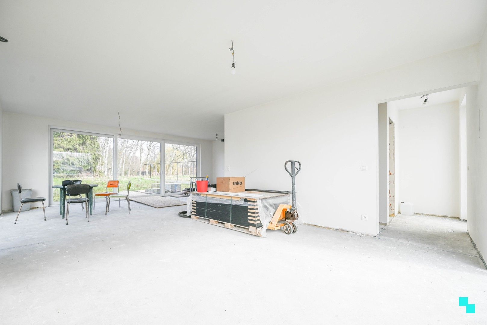 Nieuwbouwwoning met 2 garages te Hulste foto 3