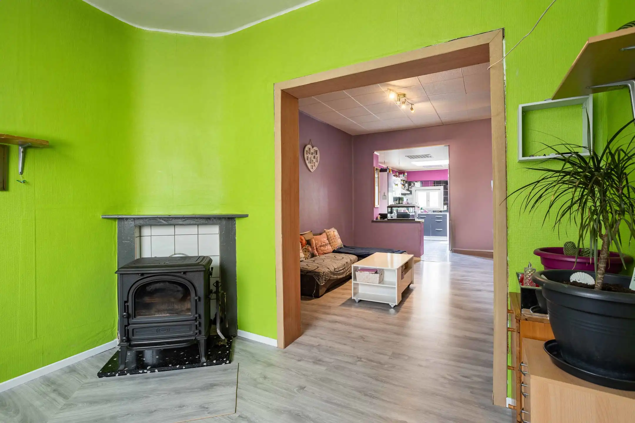 Instapklare rijwoning met garage op rustige locatie in Ronse foto 5