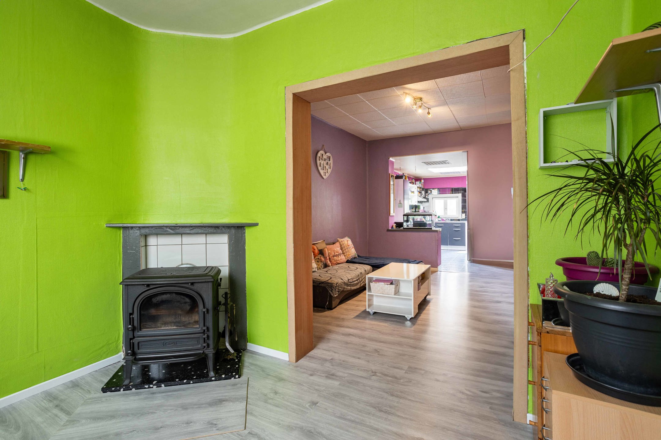 Instapklare rijwoning met garage op rustige locatie in Ronse foto 5