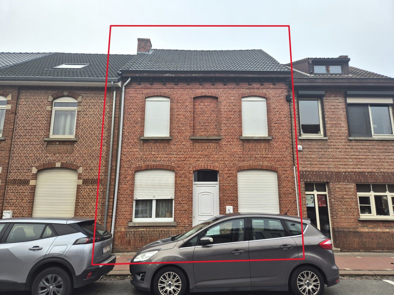 Hoofdfoto van de publicatie: Rijwoning met veel potentieel in de dorpskern perceel 454 m²