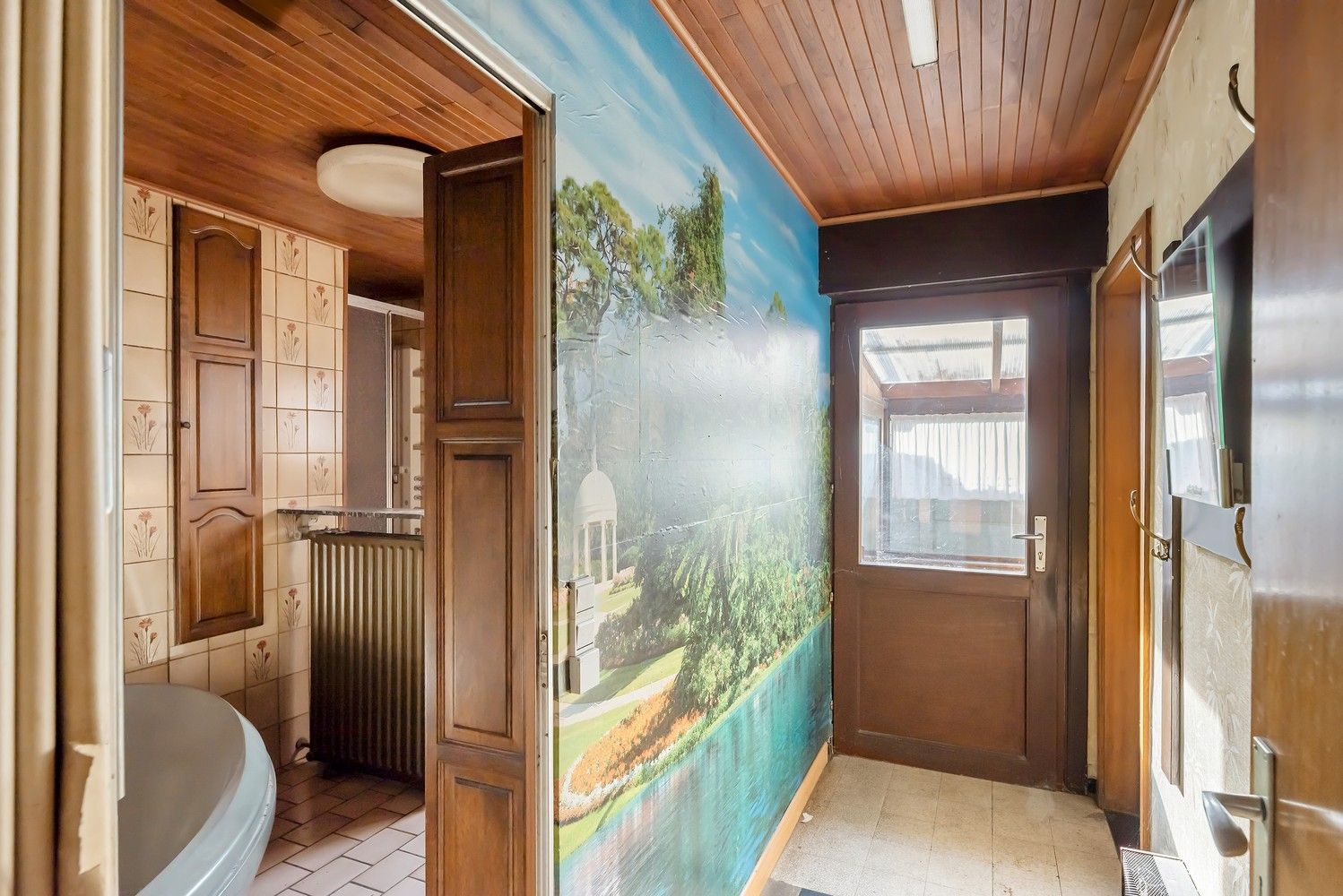 Halfopen bebouwing met garage in doodlopende straat foto 11