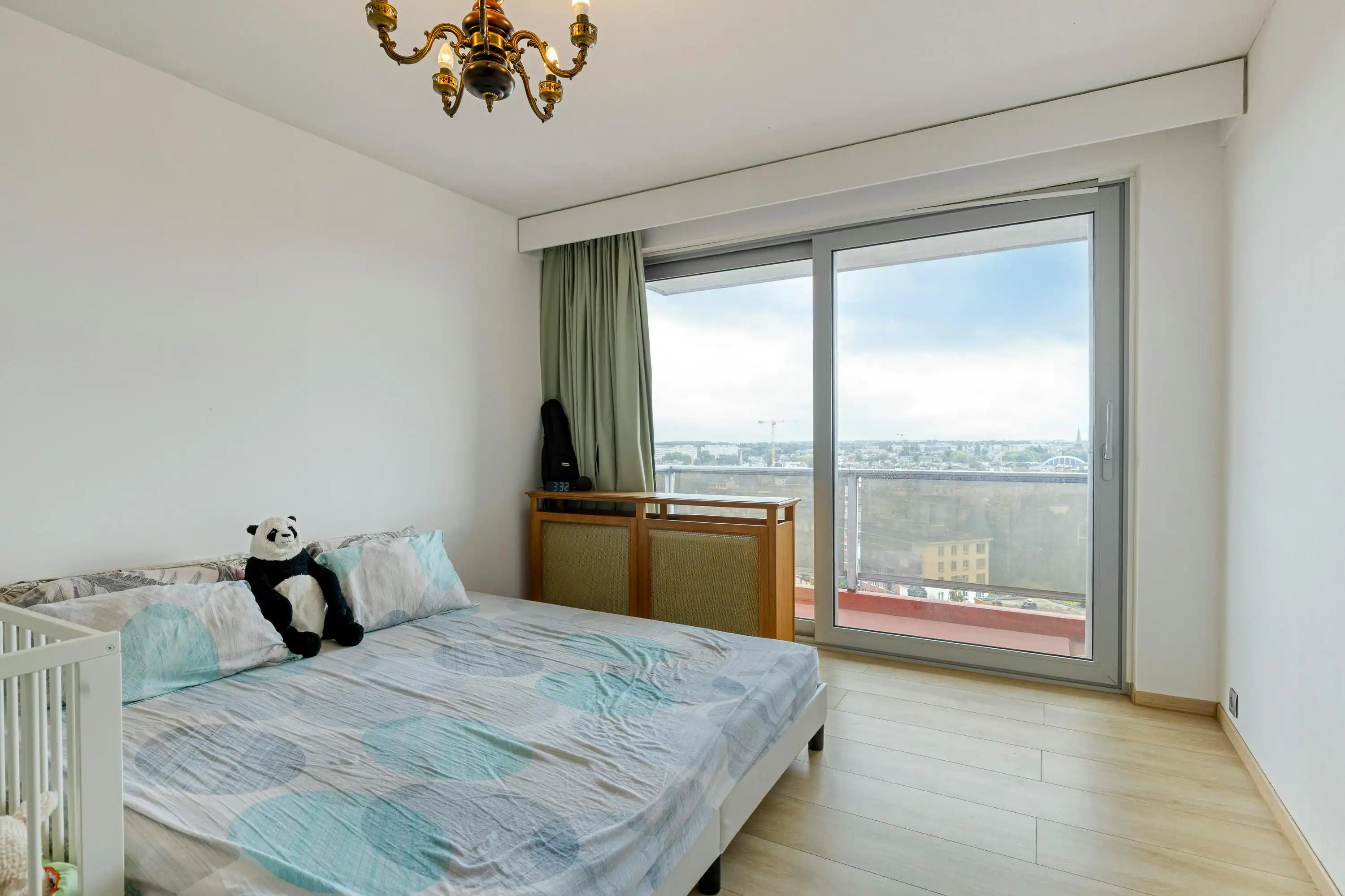 Instapklaar appartement op 13de verdieping te Borgerhout! foto 8