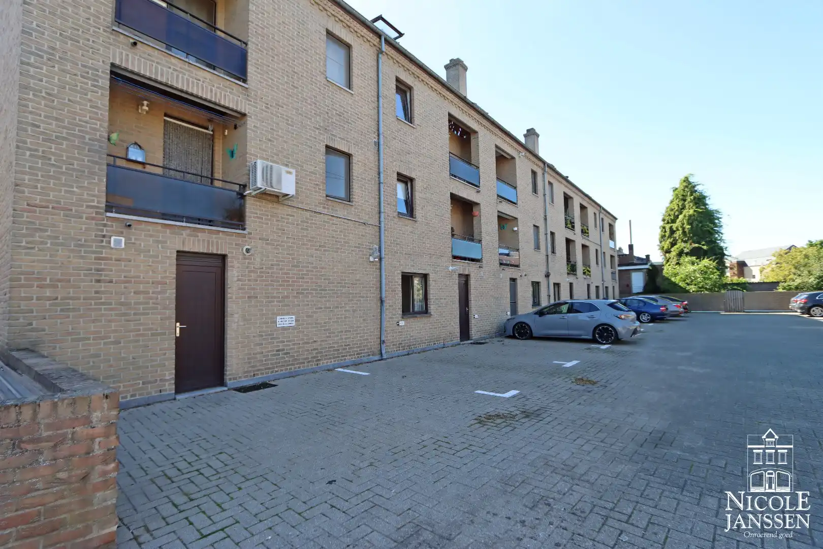 Verzorgd gelijkvloers handelspand  foto 9