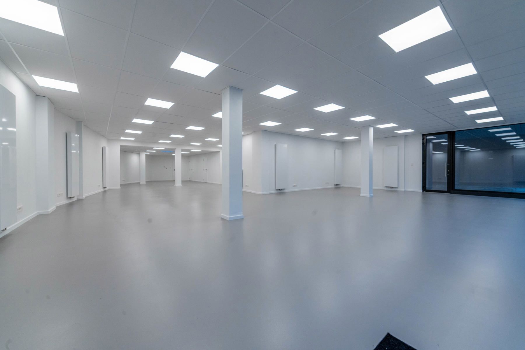 Commerciële ruimte te huur foto 3