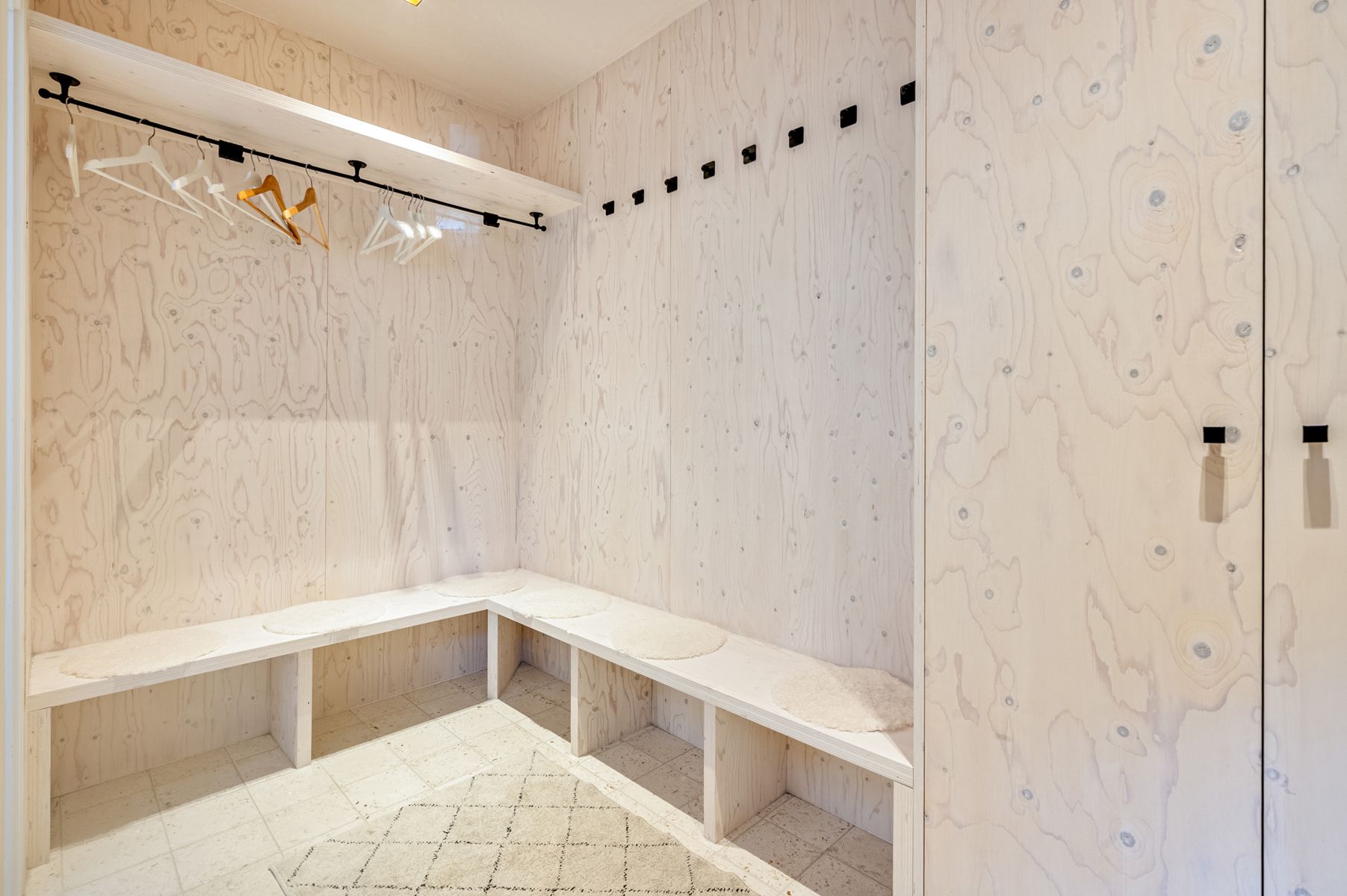 Stijlvolle energiezuinige gezinwoning 4slpk’s en tuintje! foto 11