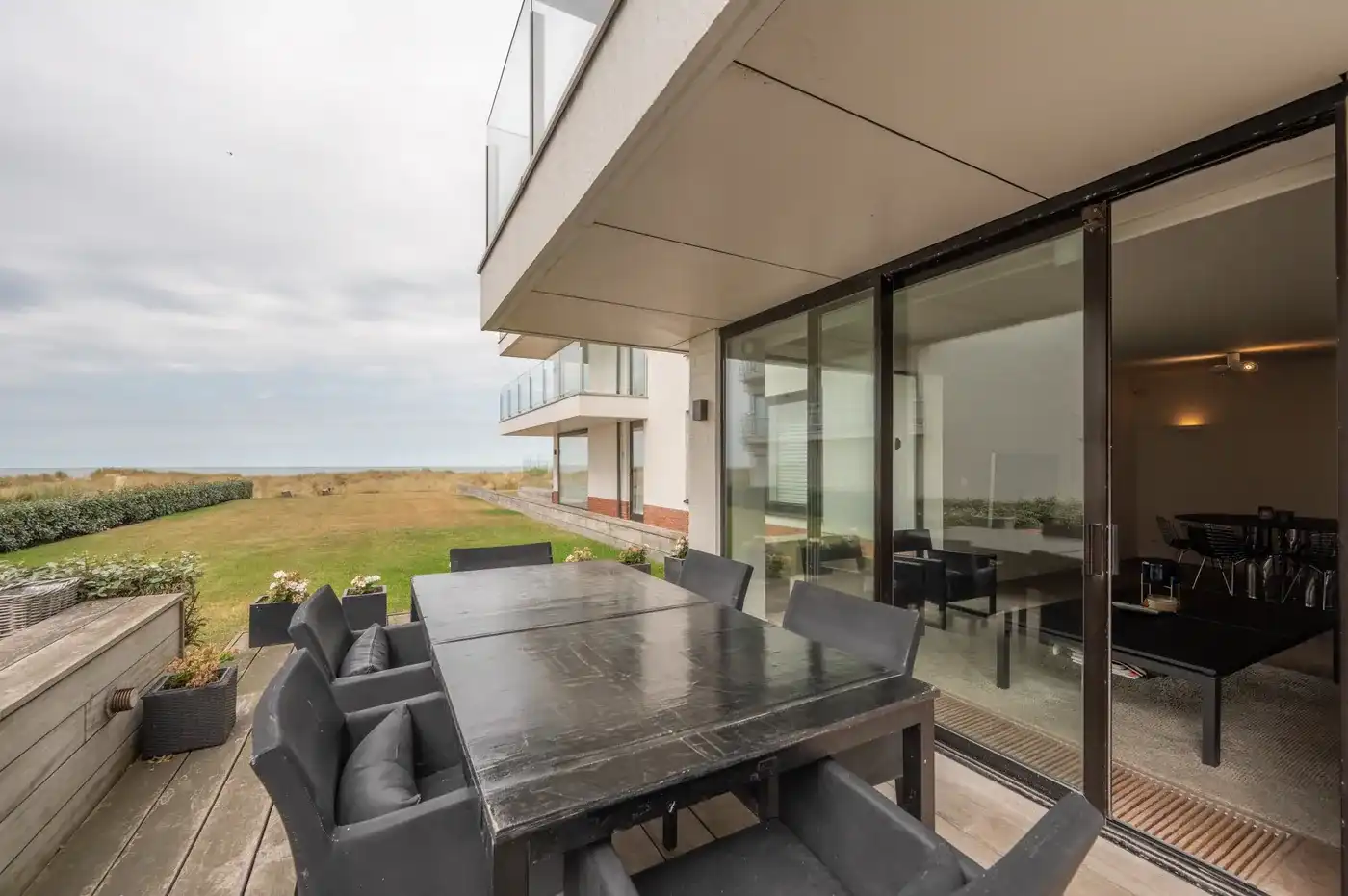 Royaal villa-appartement met frontaal zeezicht, aan de Wandeldijk in het Zoute foto 22
