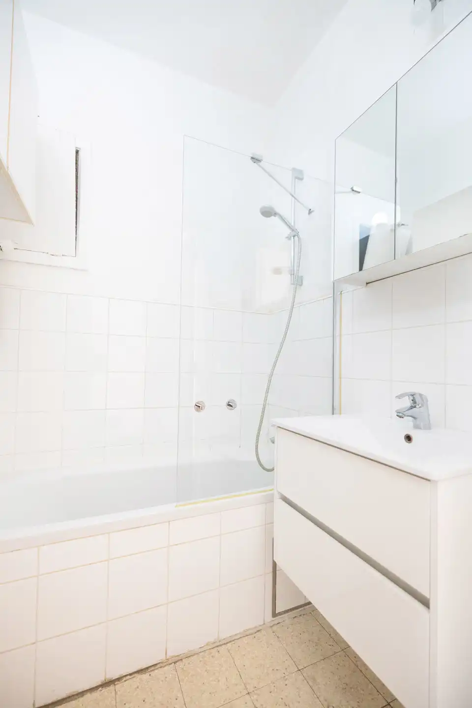 Chic en lichtrijk wonen in het hart van een gegeerde wijk foto 14