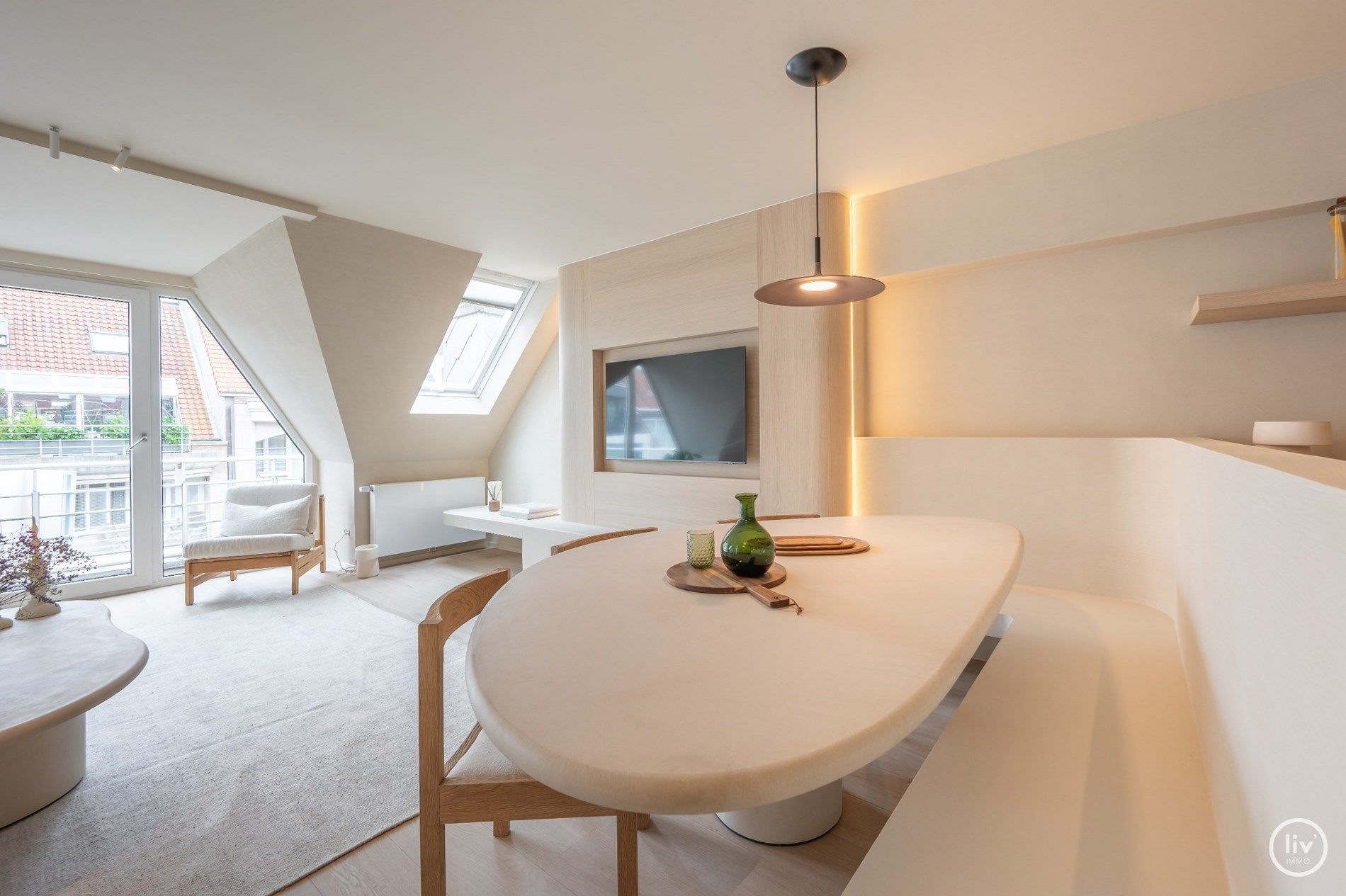 Uniek gerenoveerd 3 slaapkamer duplex-appartement met 2 ruime zonne-terrassen gelegen op wandelafstand van de Zeedijk Albertstrand. foto 12