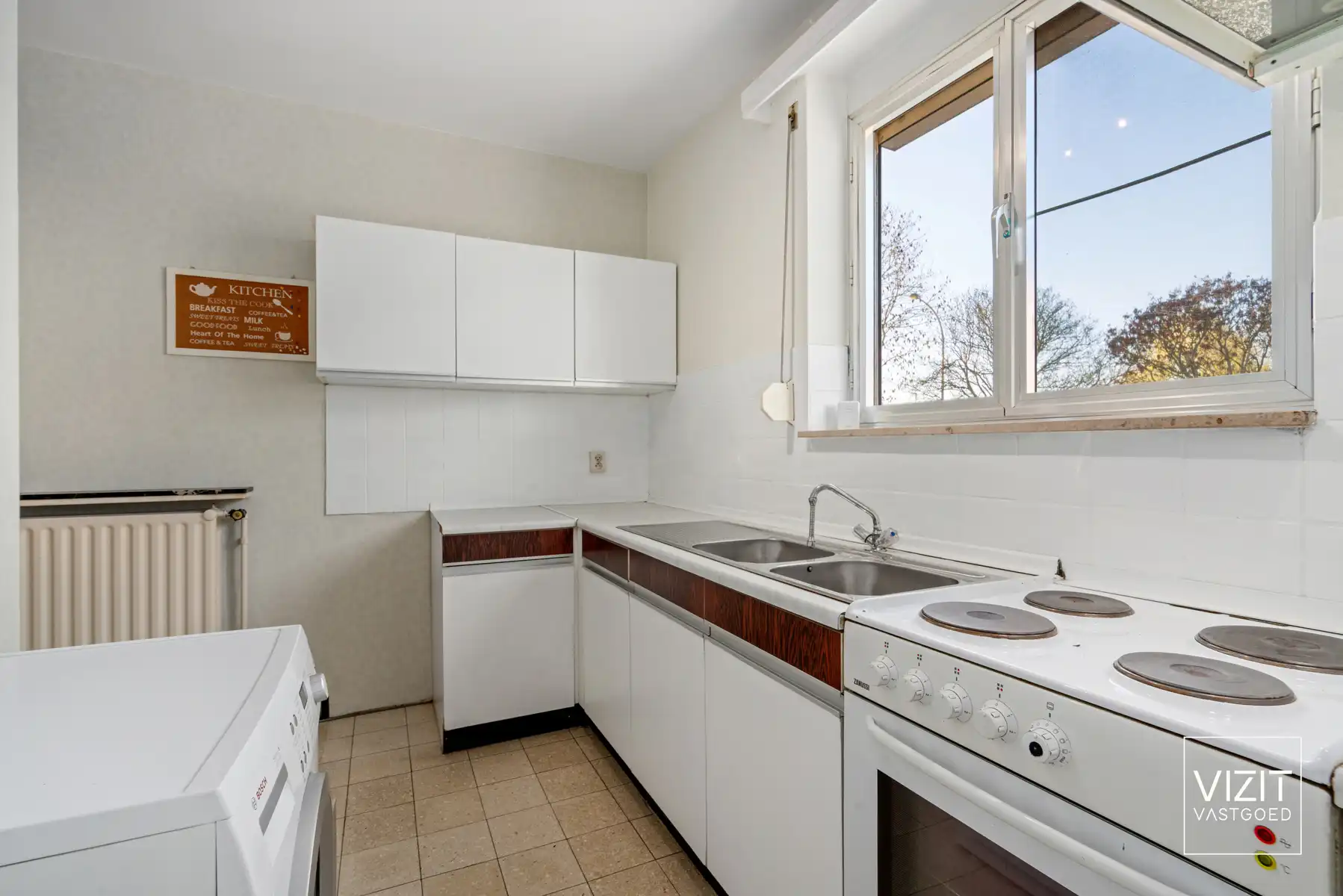 Appartement met 2 slaapkamers en garage. foto 4