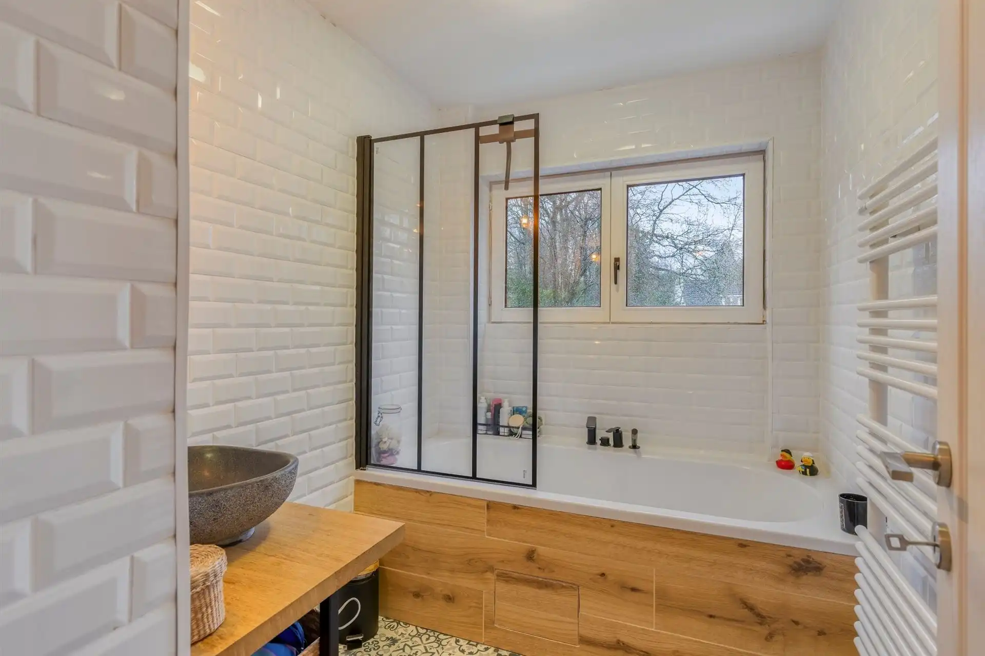 Volledig gerenoveerde hedendaagse villa ±487 m² in de Marnix wijk foto 25