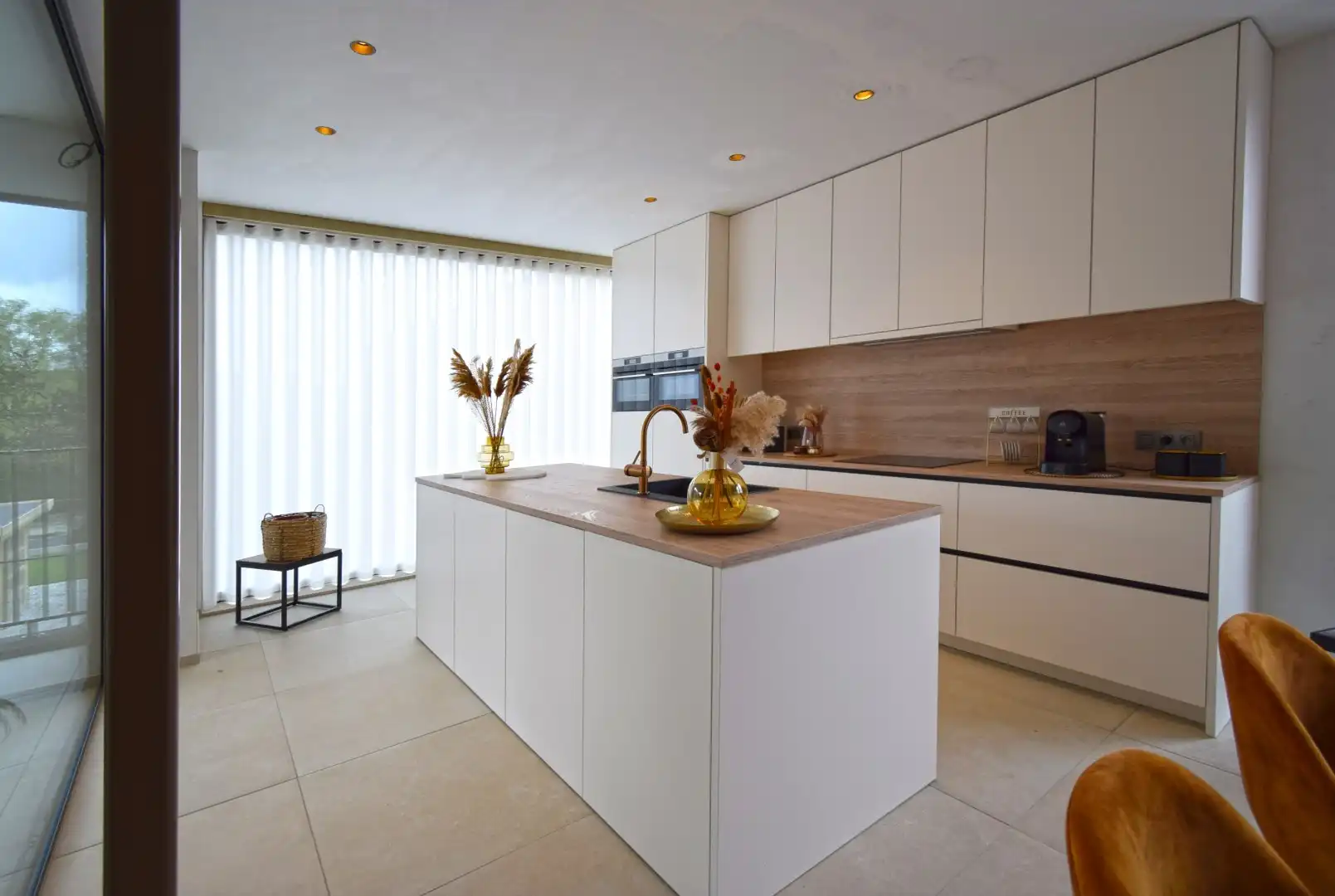 Hoogstaand en eigentijds twee slaapkamer appartement foto 6