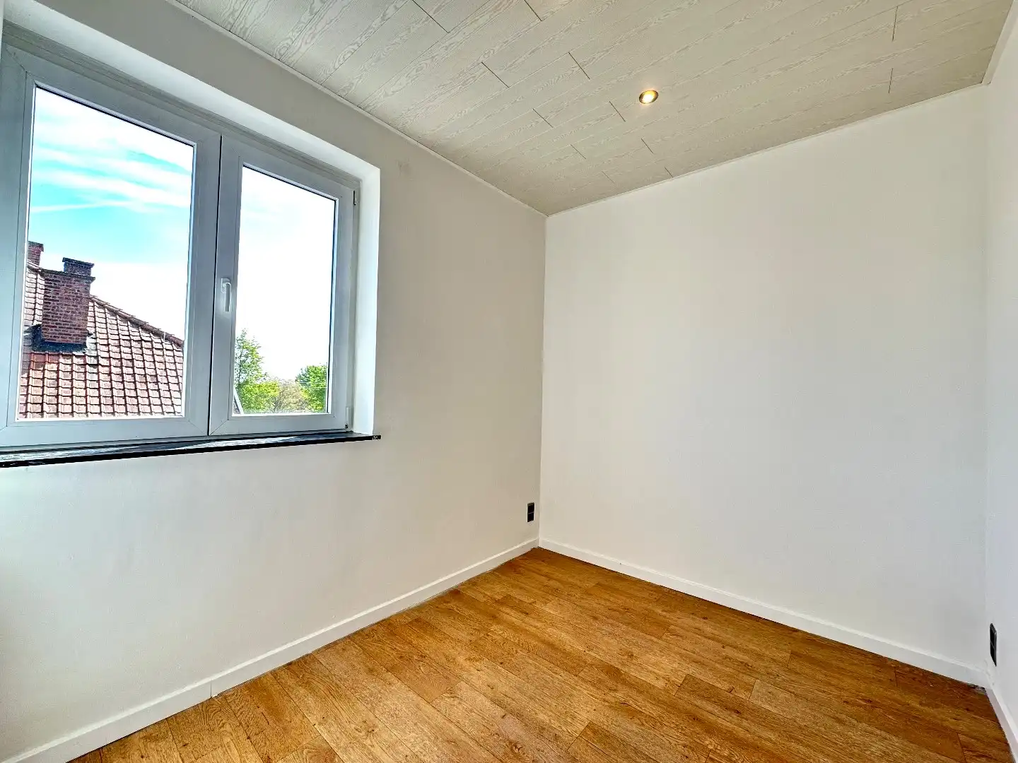 Ruime en gerenoveerde gezinswoning met 3 slaapkamers en veel comfort foto 18