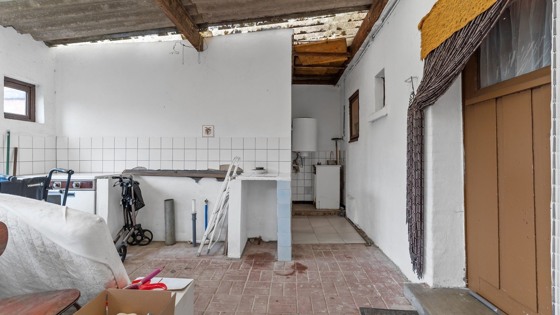 Te renoveren woning met 4 slpk's op een perceel van 3a 20 ca foto 8