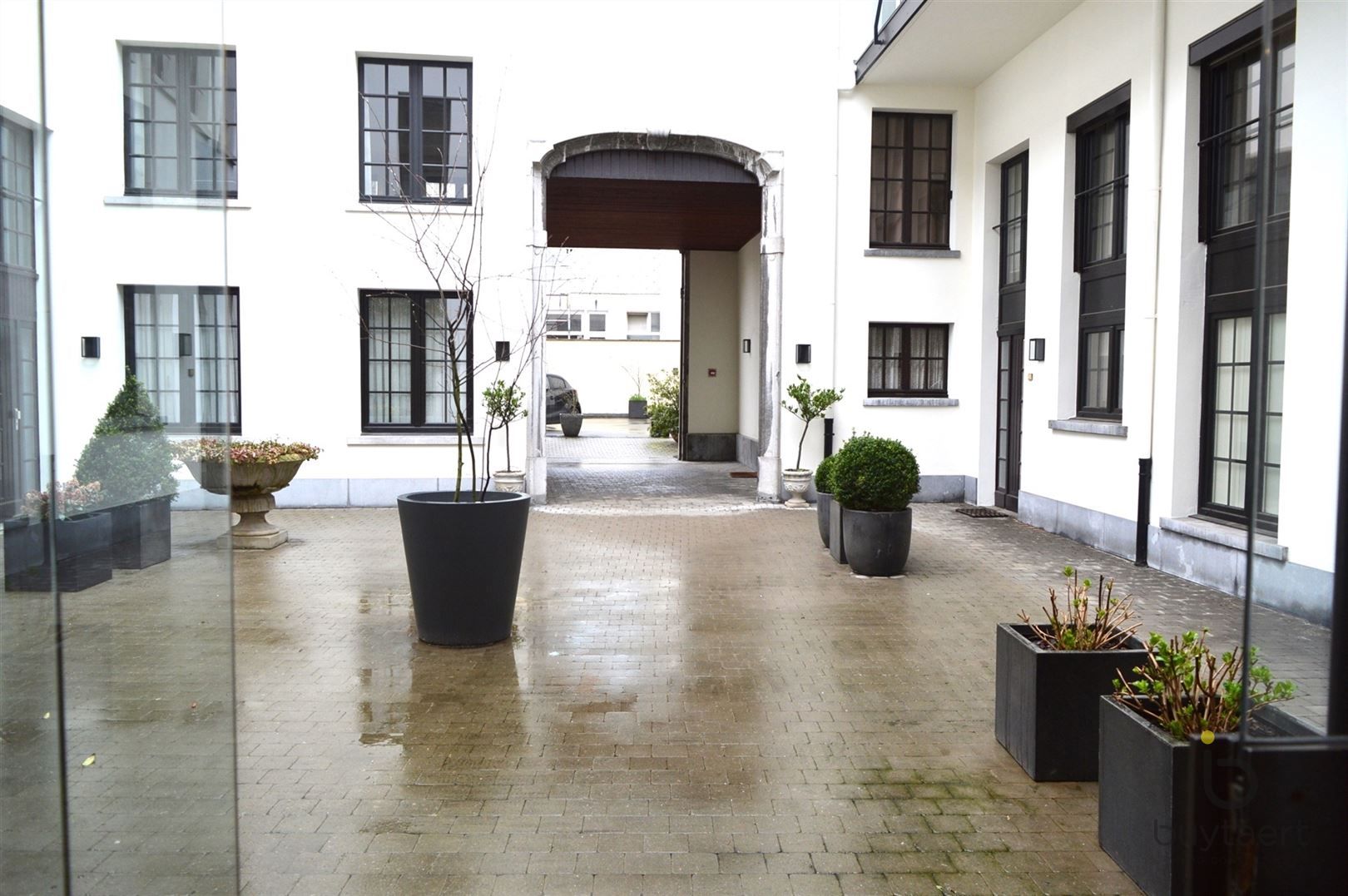 Toffe gemeubelde studio op prachtige locatie! foto 2