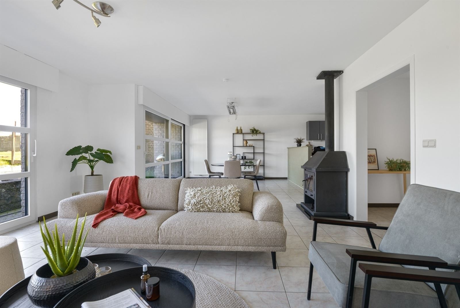 Unieke eigendom met 2 woonentiteiten & tal van mogelijkheden foto 2