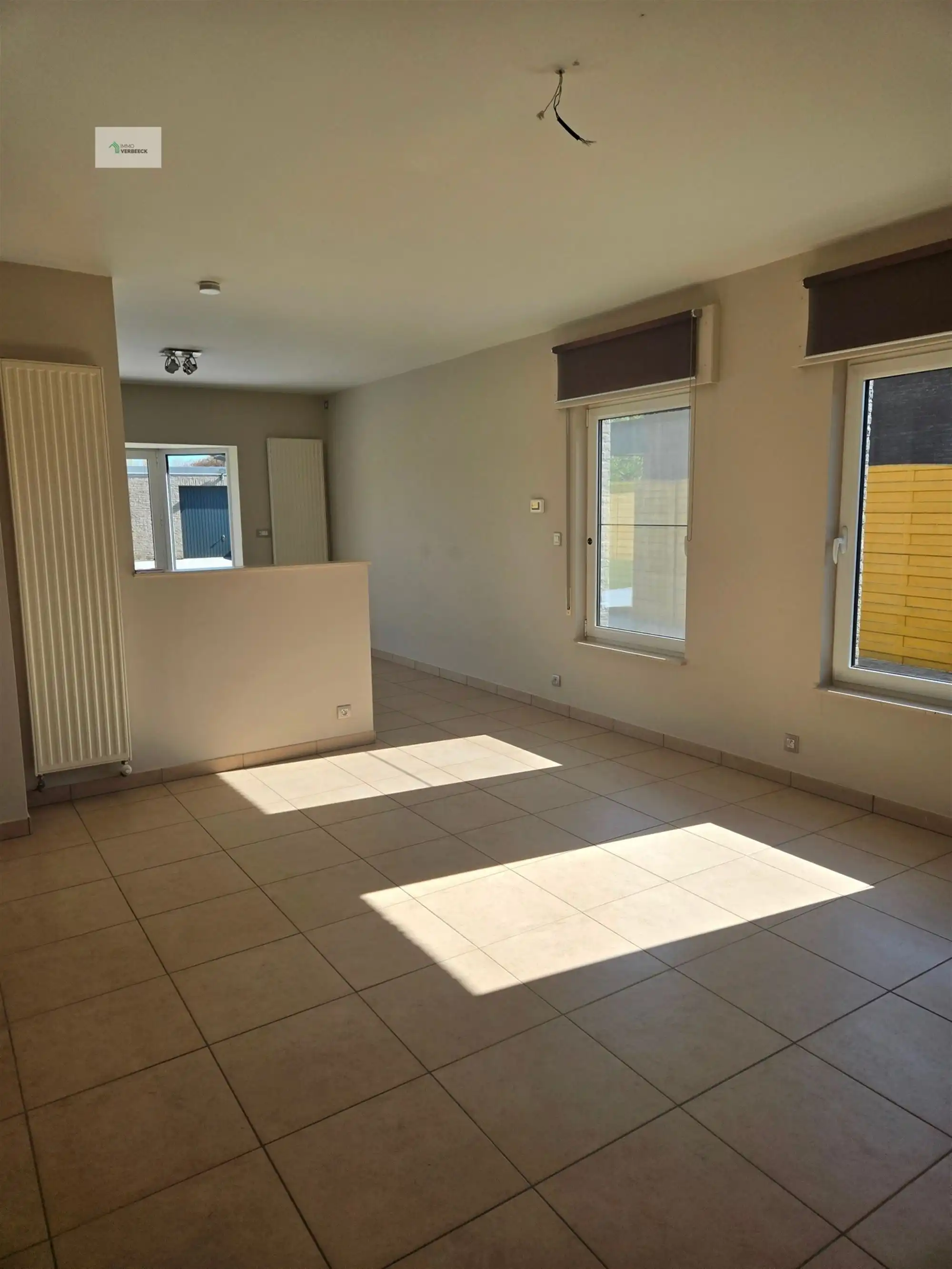 Ruime Woning met 3 Slaapkamers in Bale foto 3