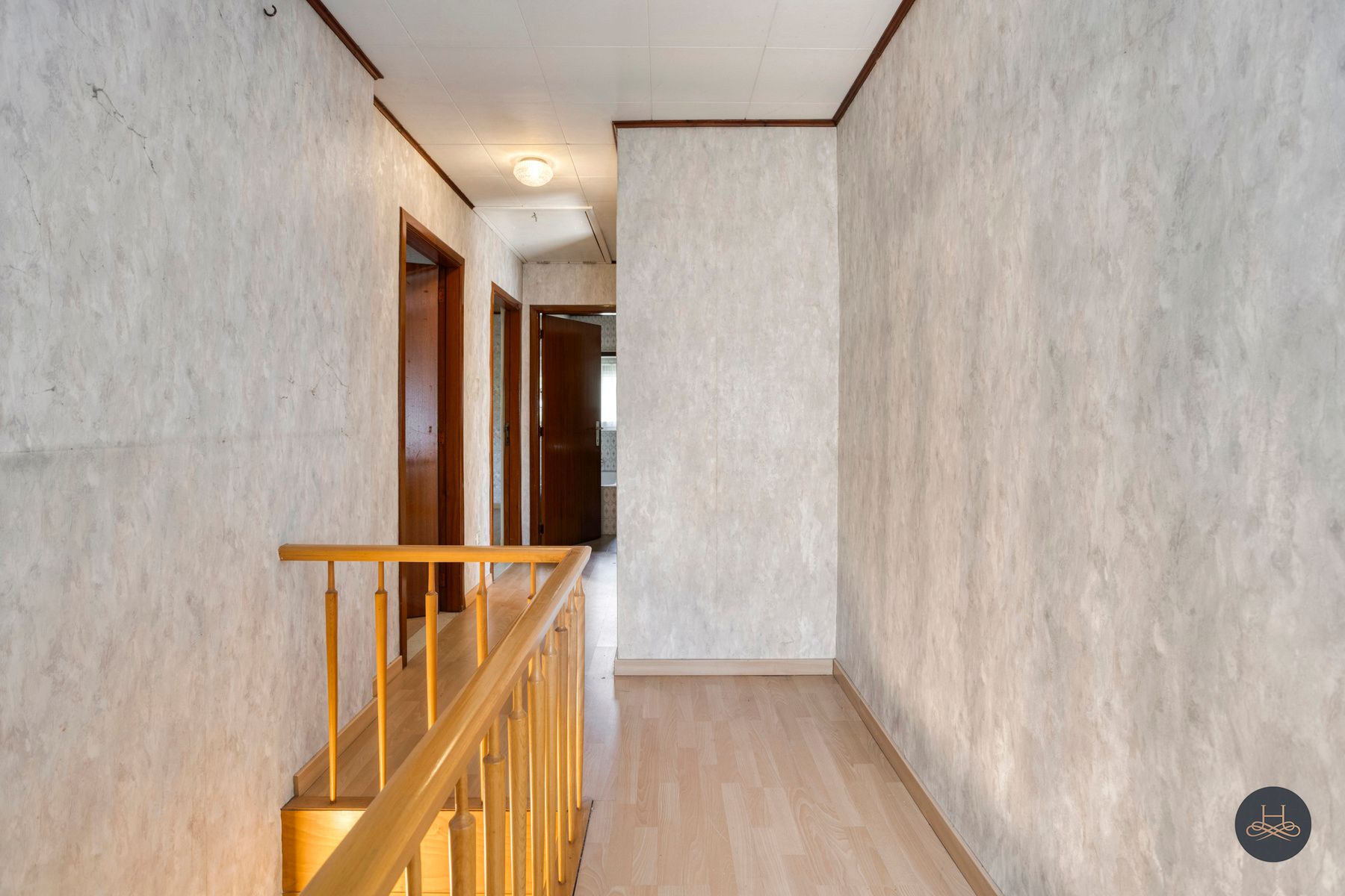 Rustig en residentieel gelegen renovatiewoning in het groen foto 15