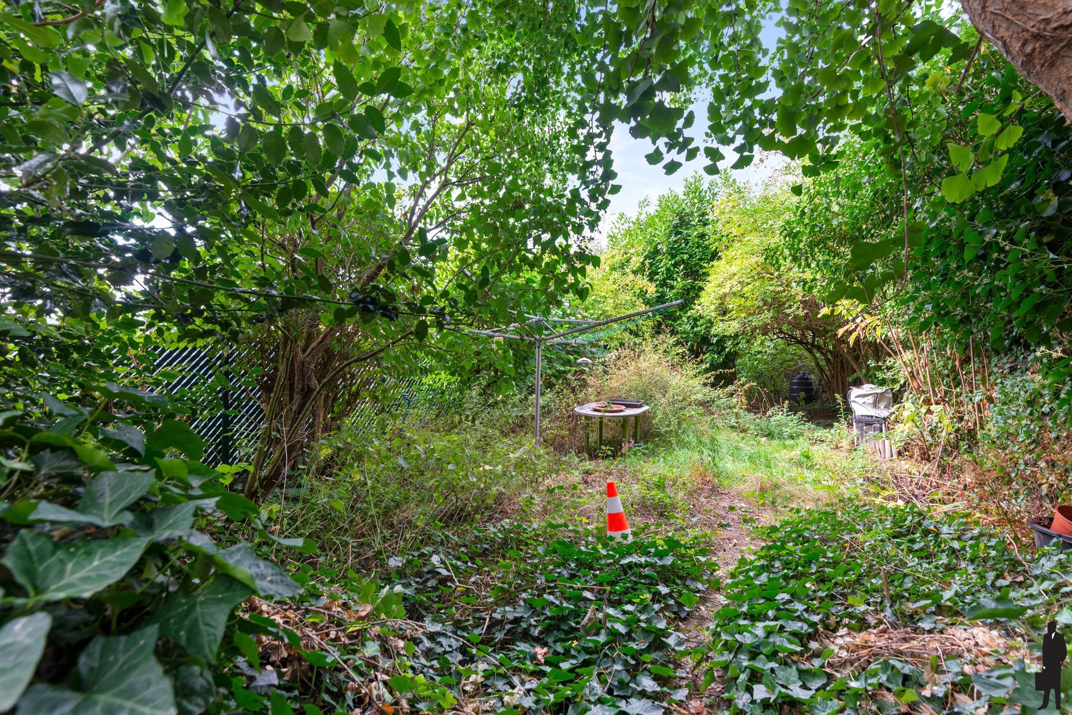 Te renoveren woning met 3 slpks in het hartje van Aartselaar foto 3