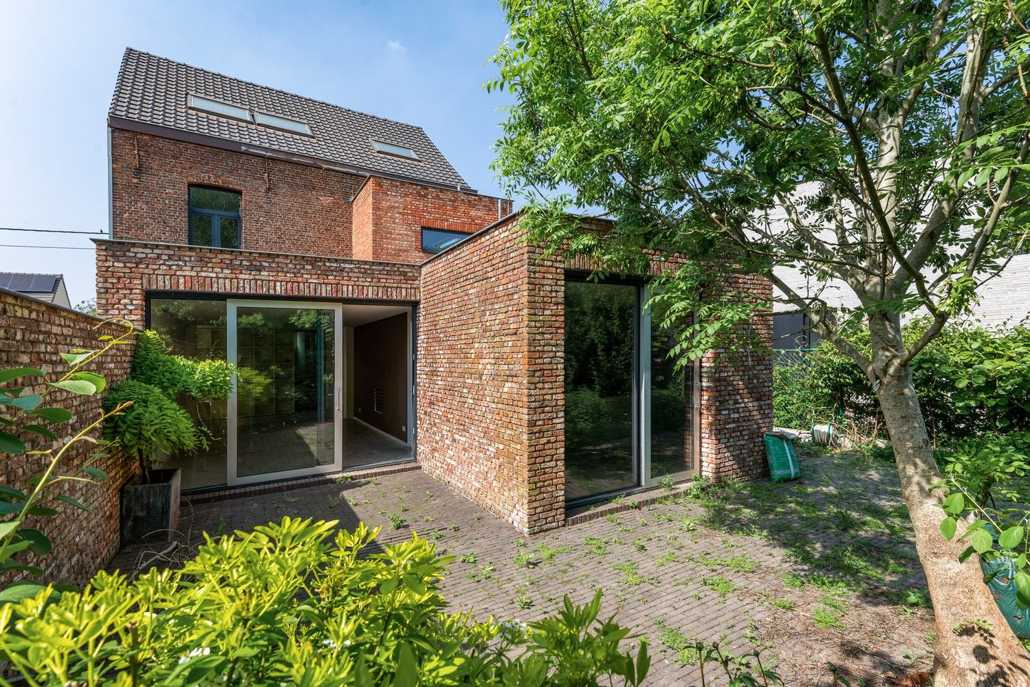 Vrijstaande en gemoderniseerde woning foto 18