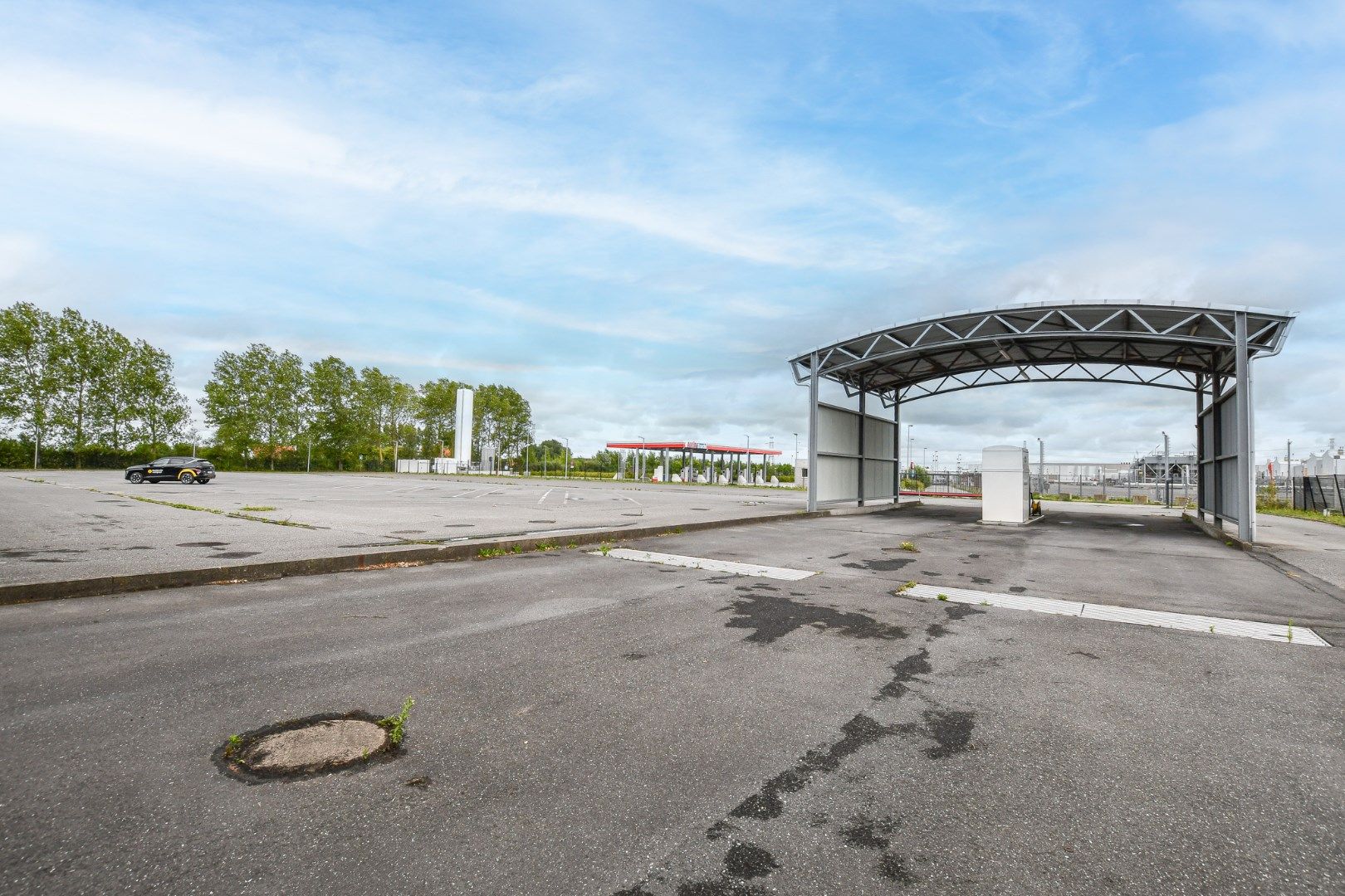 Uniek bedrijventerrein op toplocatie te Zeebrugge - 11.948 m² aan mogelijkheden!  foto 5