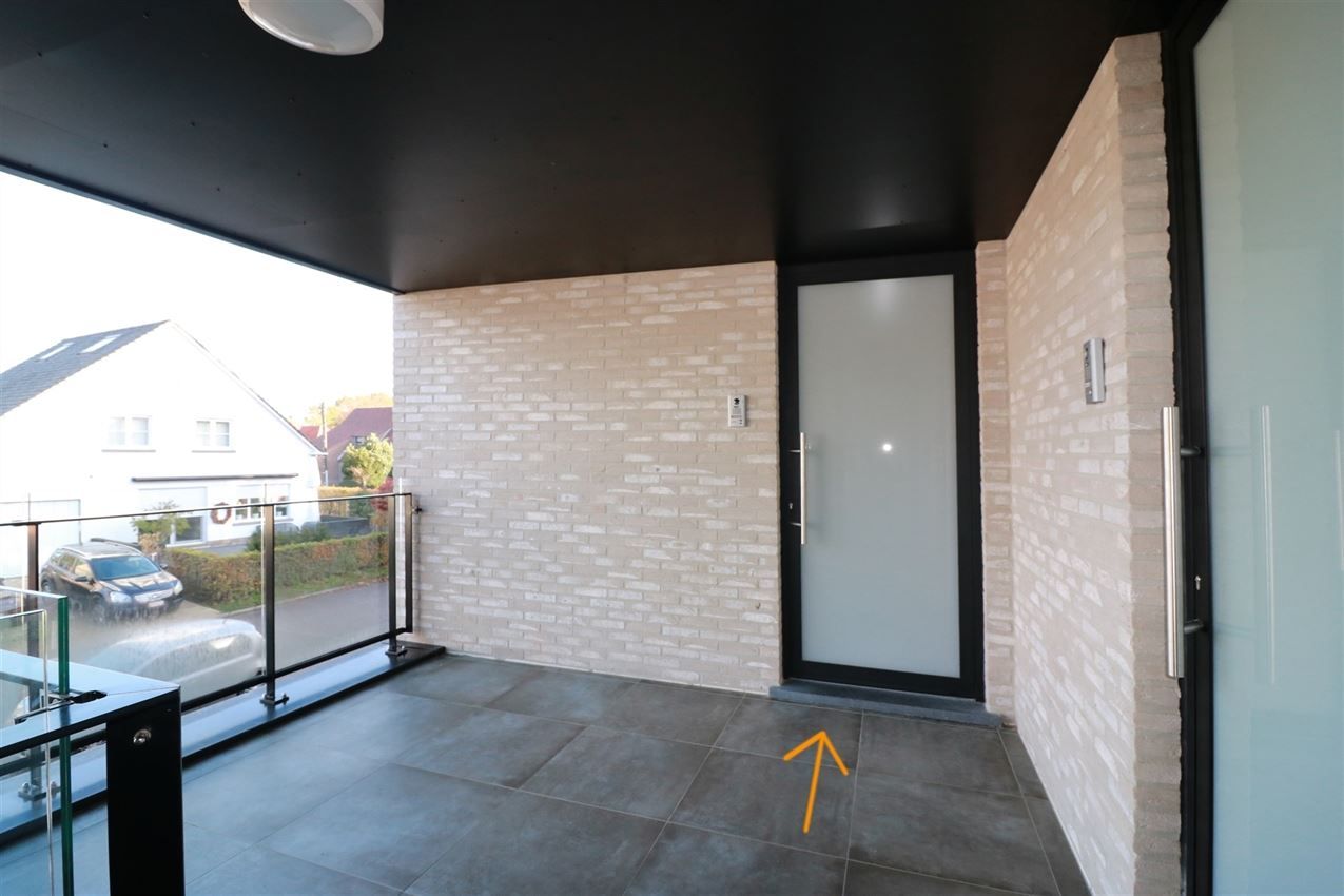 duplex met 2 grote slpk., zuidgericht terras, 2 parkings nabij centrum  foto 30