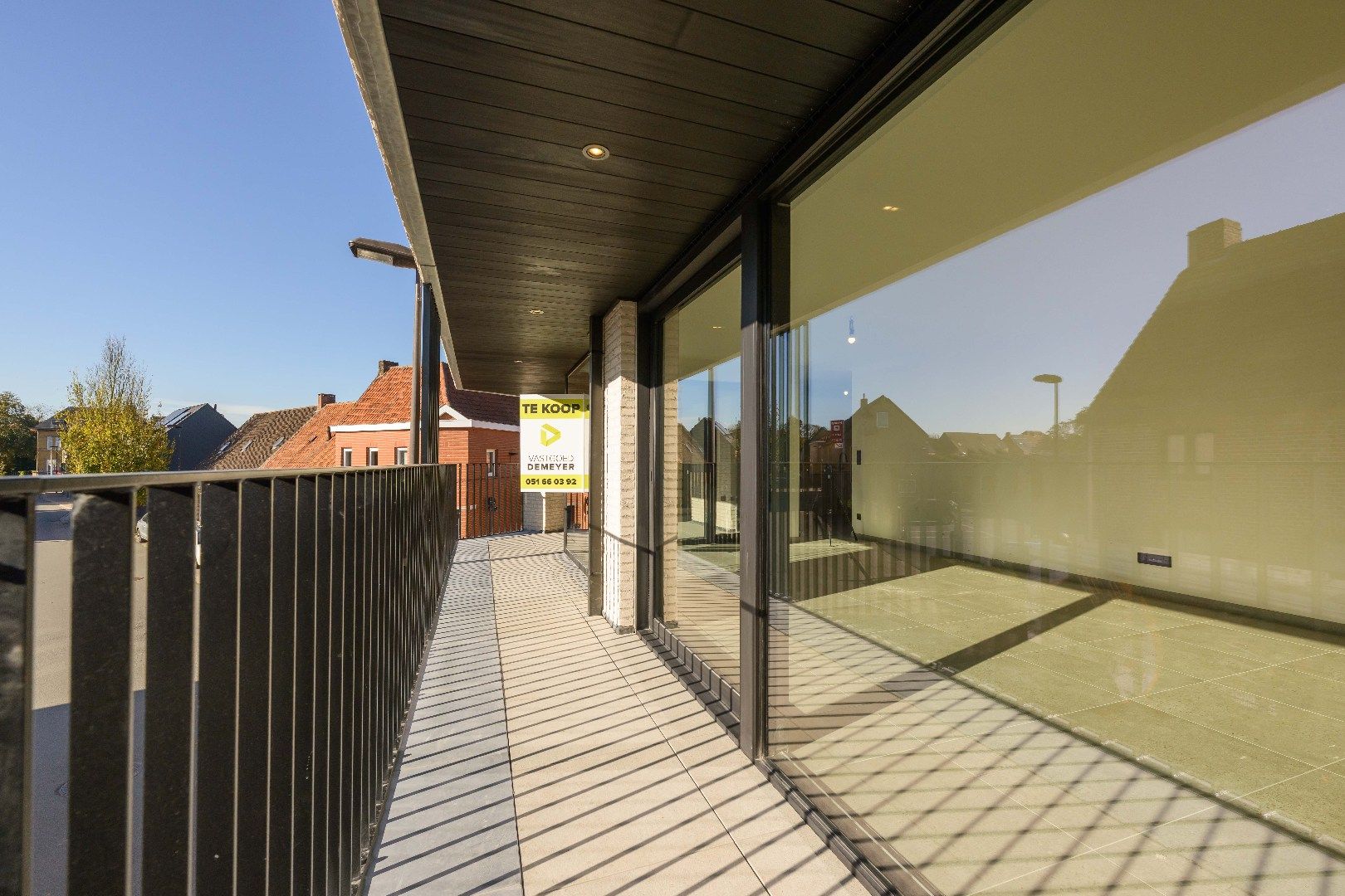 TOPLOCATIE | APPARTEMENT MET RUIM TERRAS | 2 SLPKS | STAANPLAATS foto 6