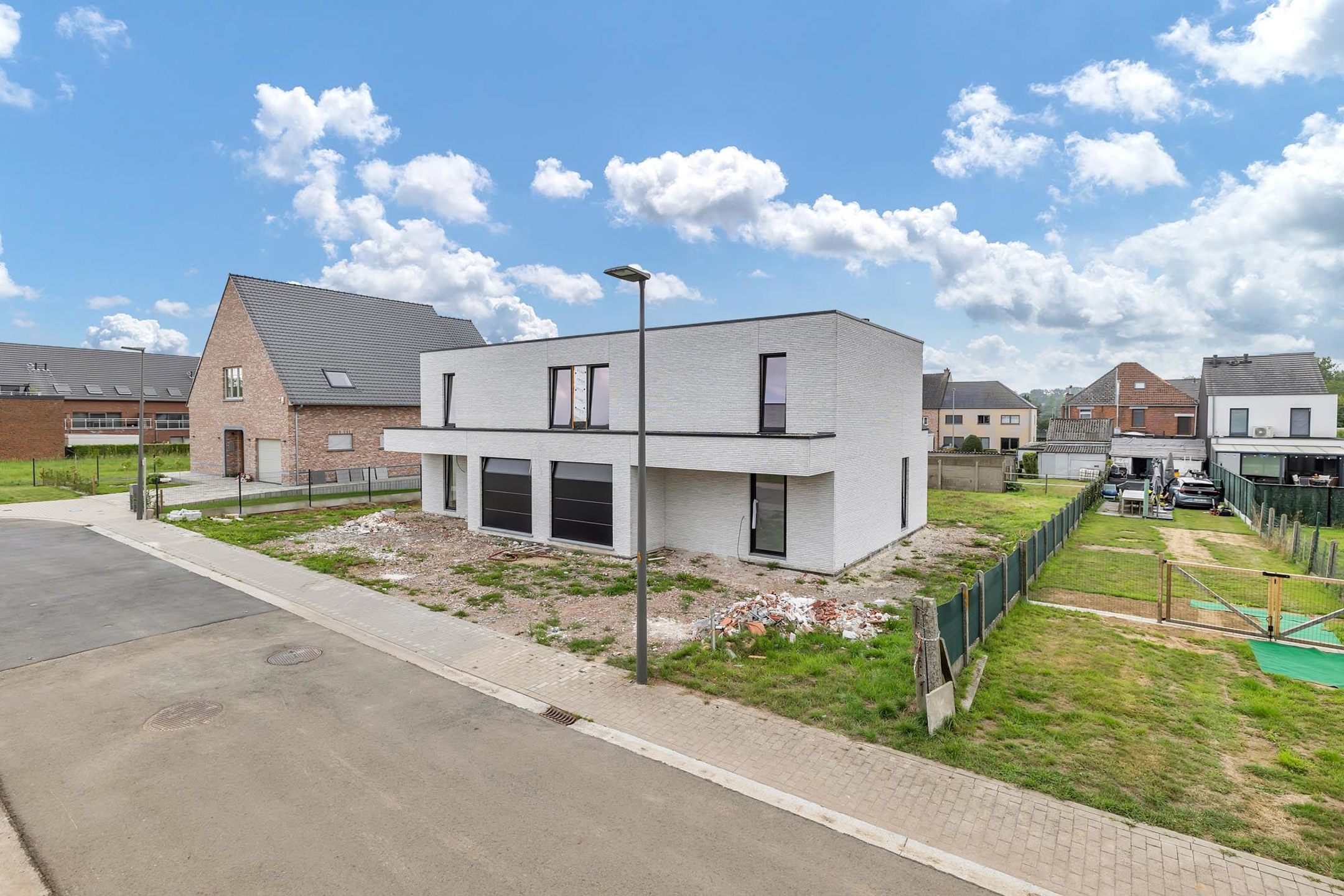 Nieuwbouwwoning met drie slaapkamers foto 4