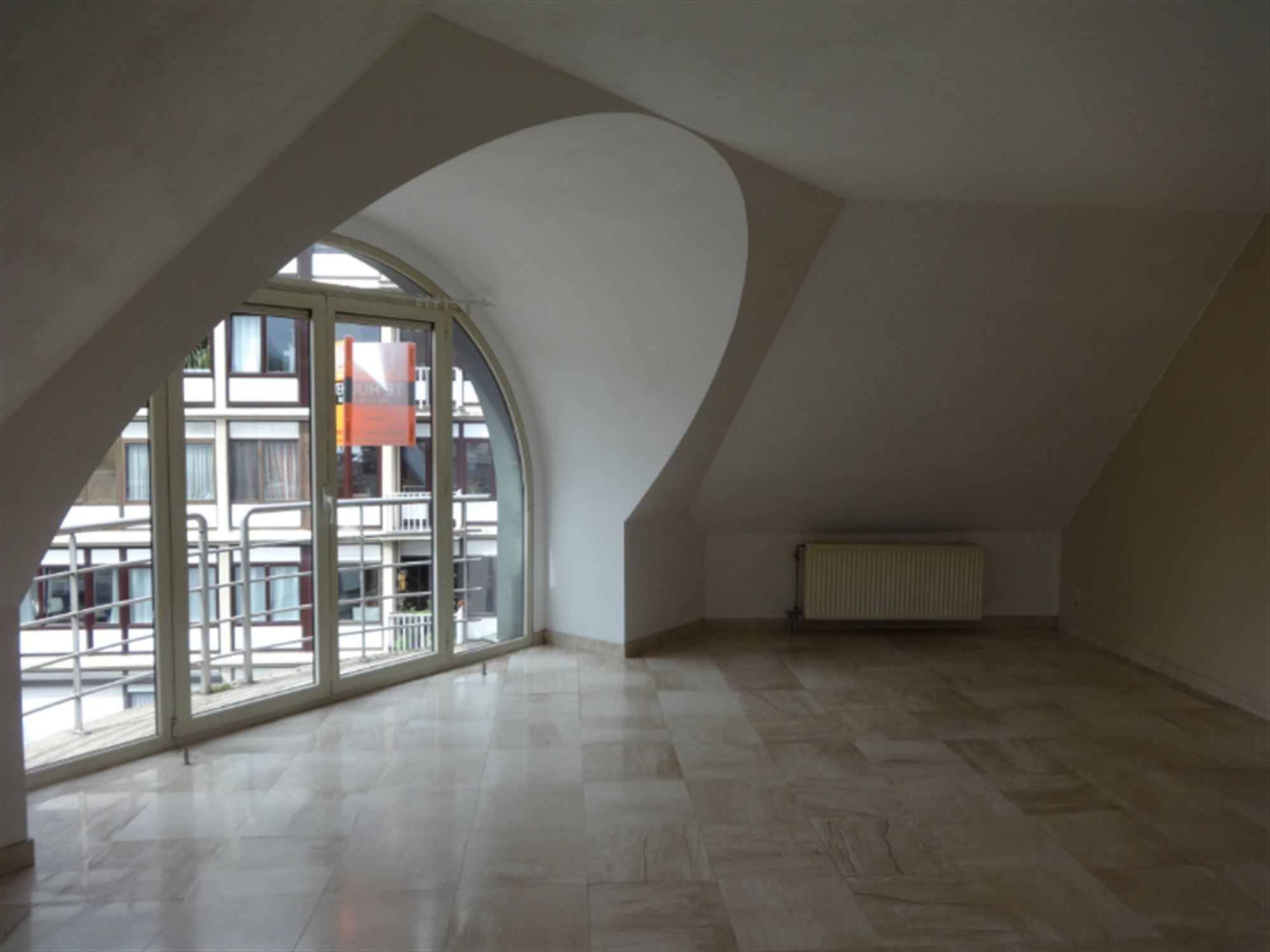 Modern appartement centrum Kortrijk foto 2