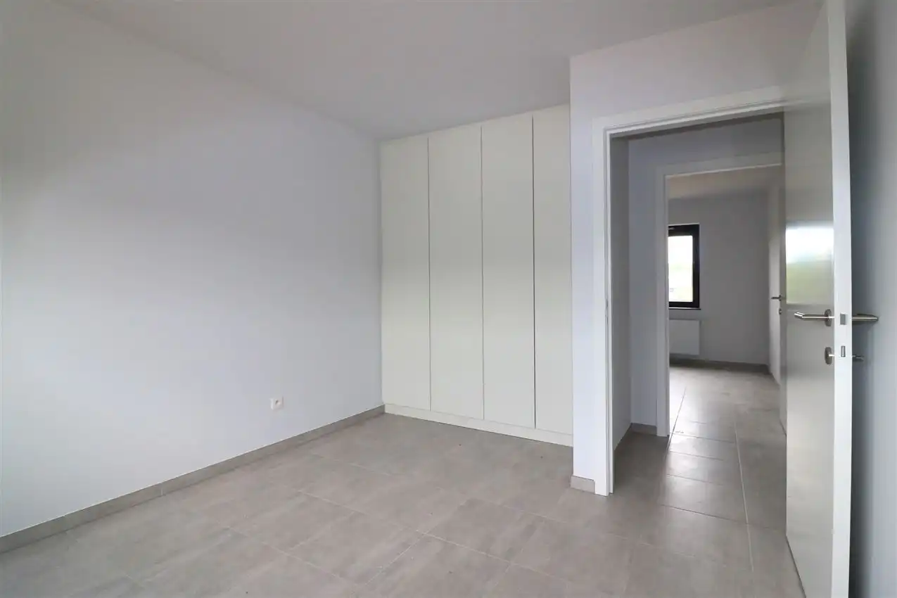 Niewbouwwoning met 3 slpk, tuin, gunstige ligging foto 22