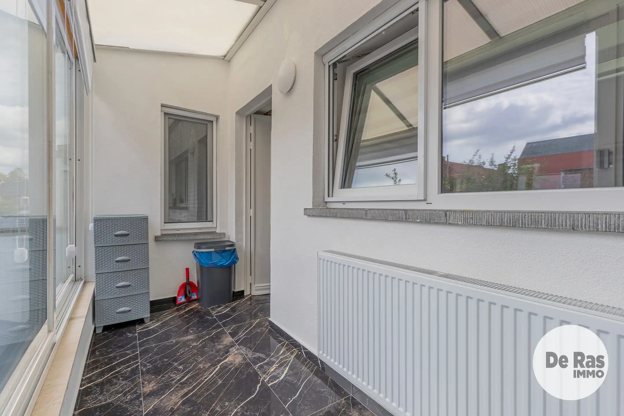 AALST - Volledig gerenoveerde woning - 6 slpks - 2 badkms. foto 10