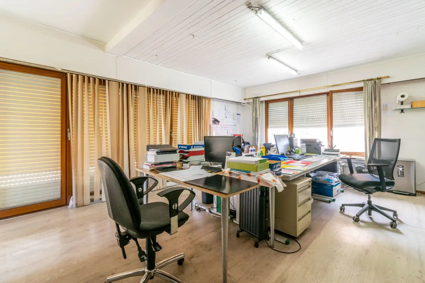 ZEER RUIME LOODS (3000m²) + WONING/BUREEL ! foto 17
